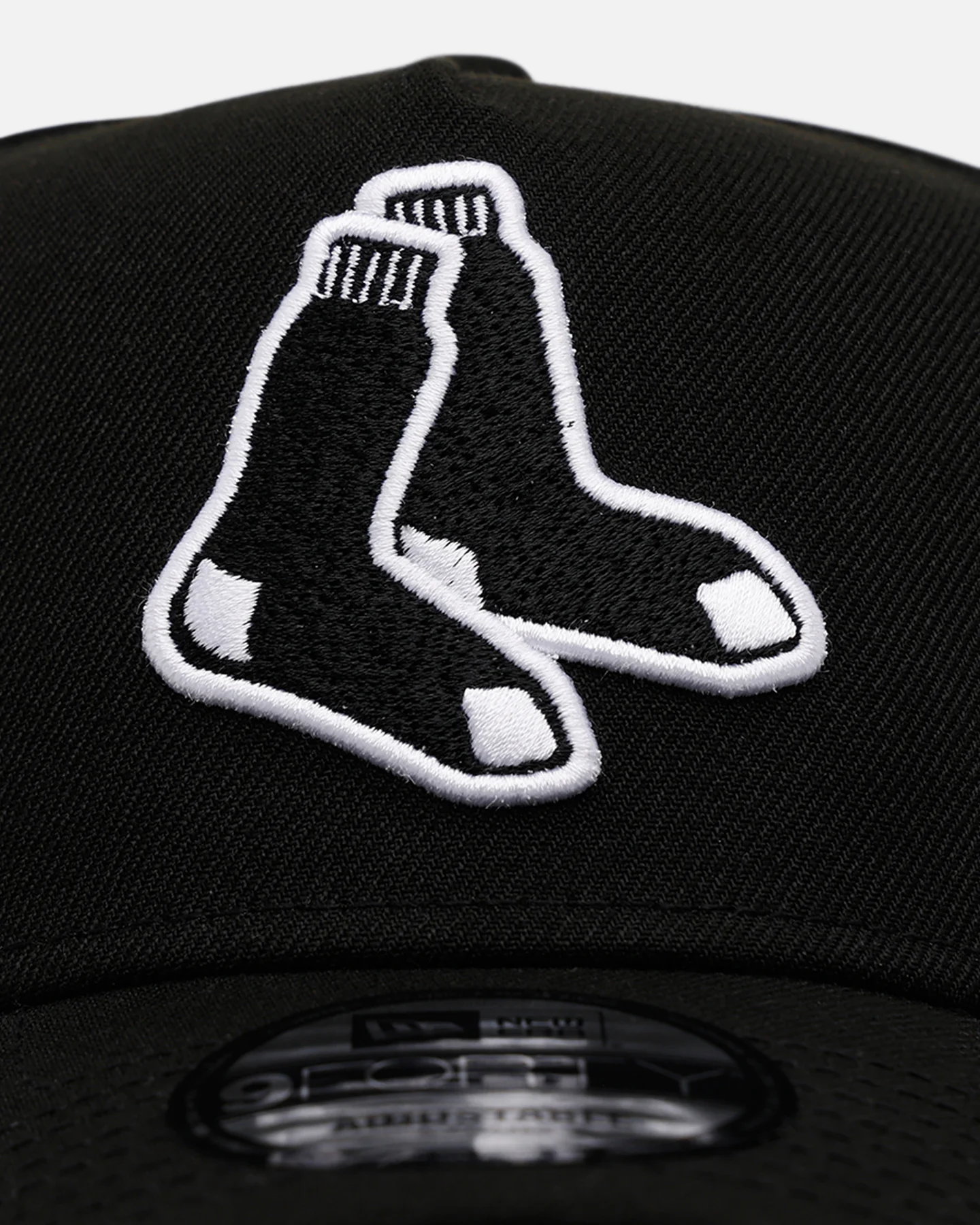 New Era Boston Red Sox 'Black And White' 9FORTY A-Frame Snapback Black/White - Image 5