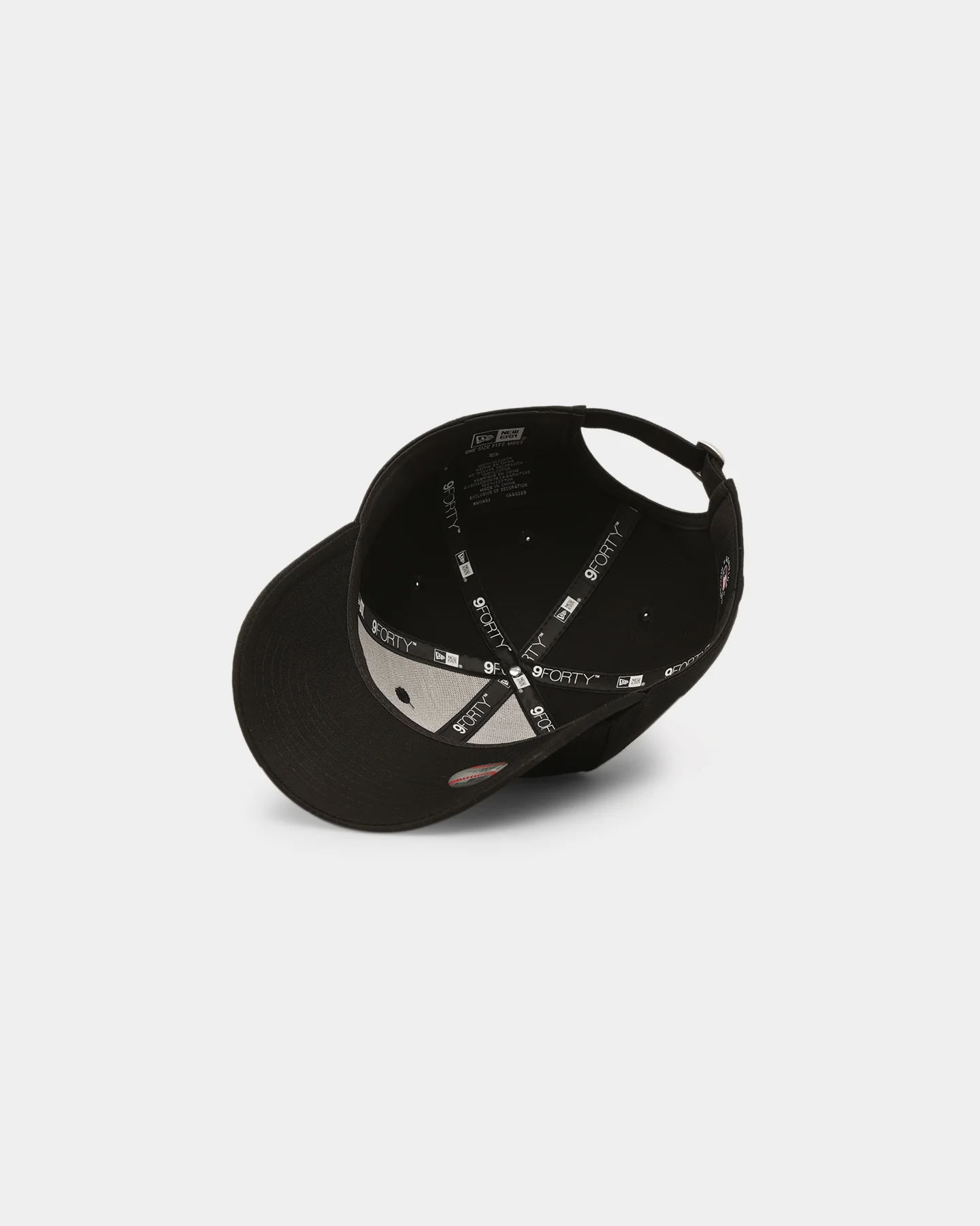 New Era Boston Red Sox 'Black On Black' 9FORTY Casual Strapback Black/Black - Image 6