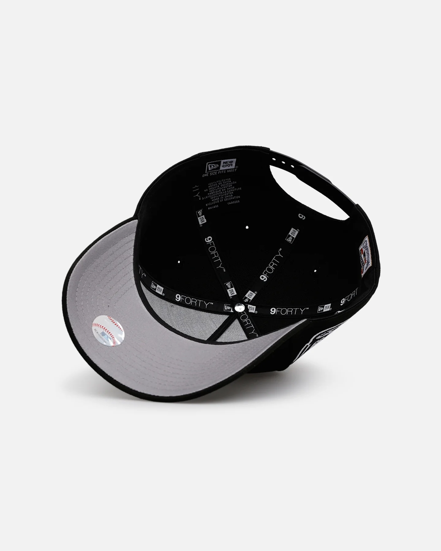 New Era Boston Red Sox 'Black White Upside Down Logo' 9FORTY A-Frame Snapback Black/White - Image 6