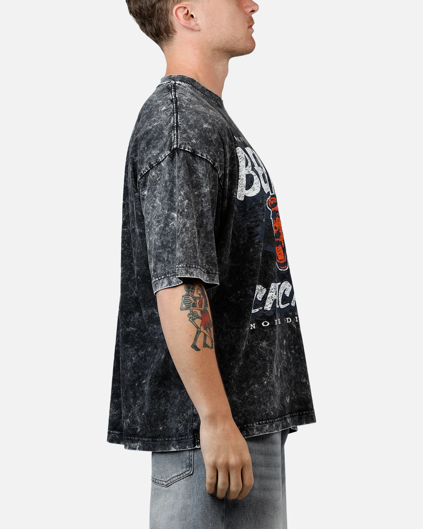 New Era Chicago Bears Boxy Essentials T-Shirt Washed Black - Image 4