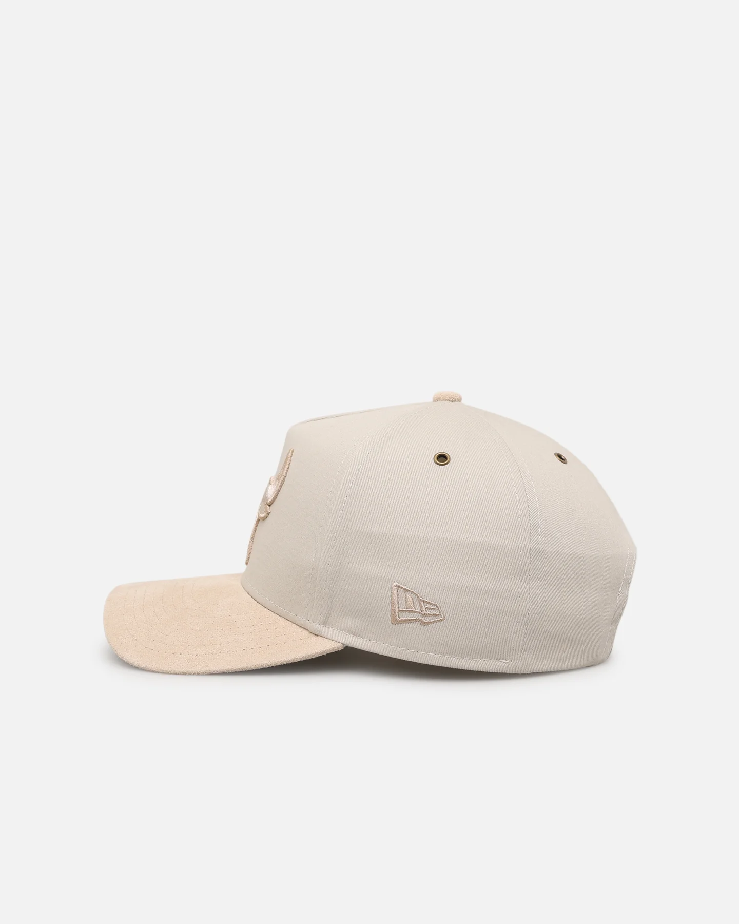 New Era Chicago Bulls 'Cream Suede' 9FORTY A-Frame Strapback Stone/Oatmilk - Image 4