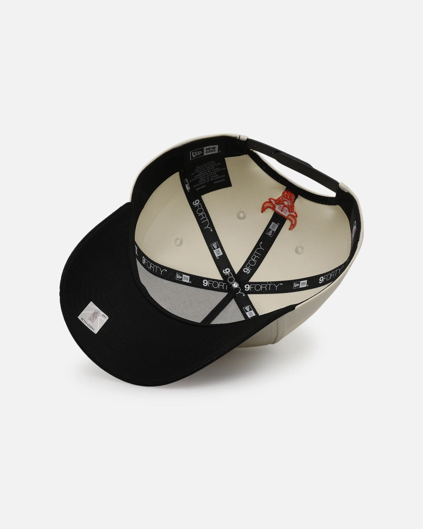 New Era Chicago Bulls 'Flame' 9FORTY A-Frame Snapback Chrome White/Black - Image 6