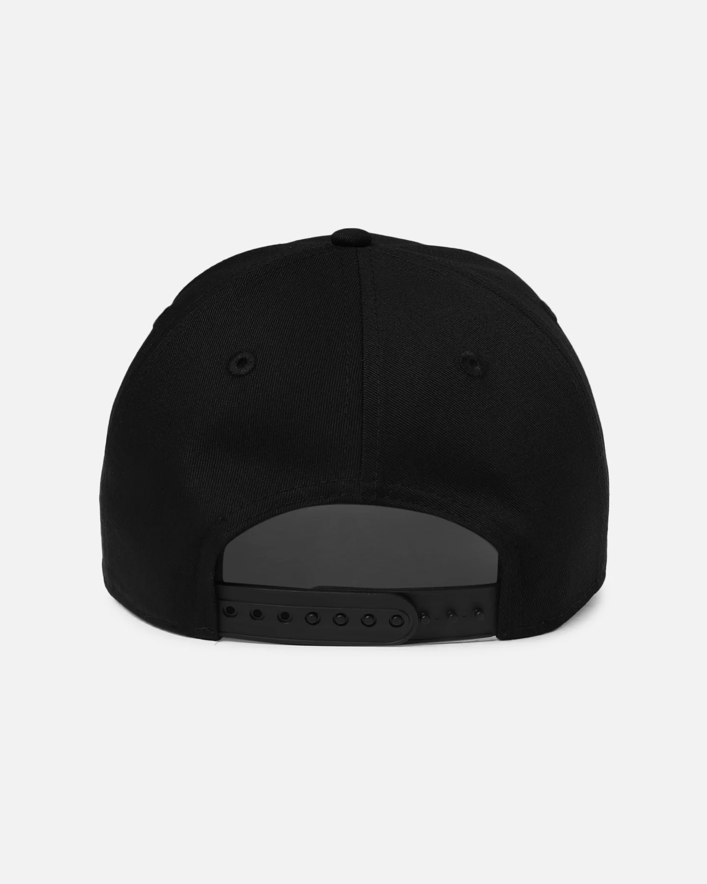 New Era Chicago Bulls 'NBA Black On Black' 9FORTY A-Frame Snapback Black - Image 2