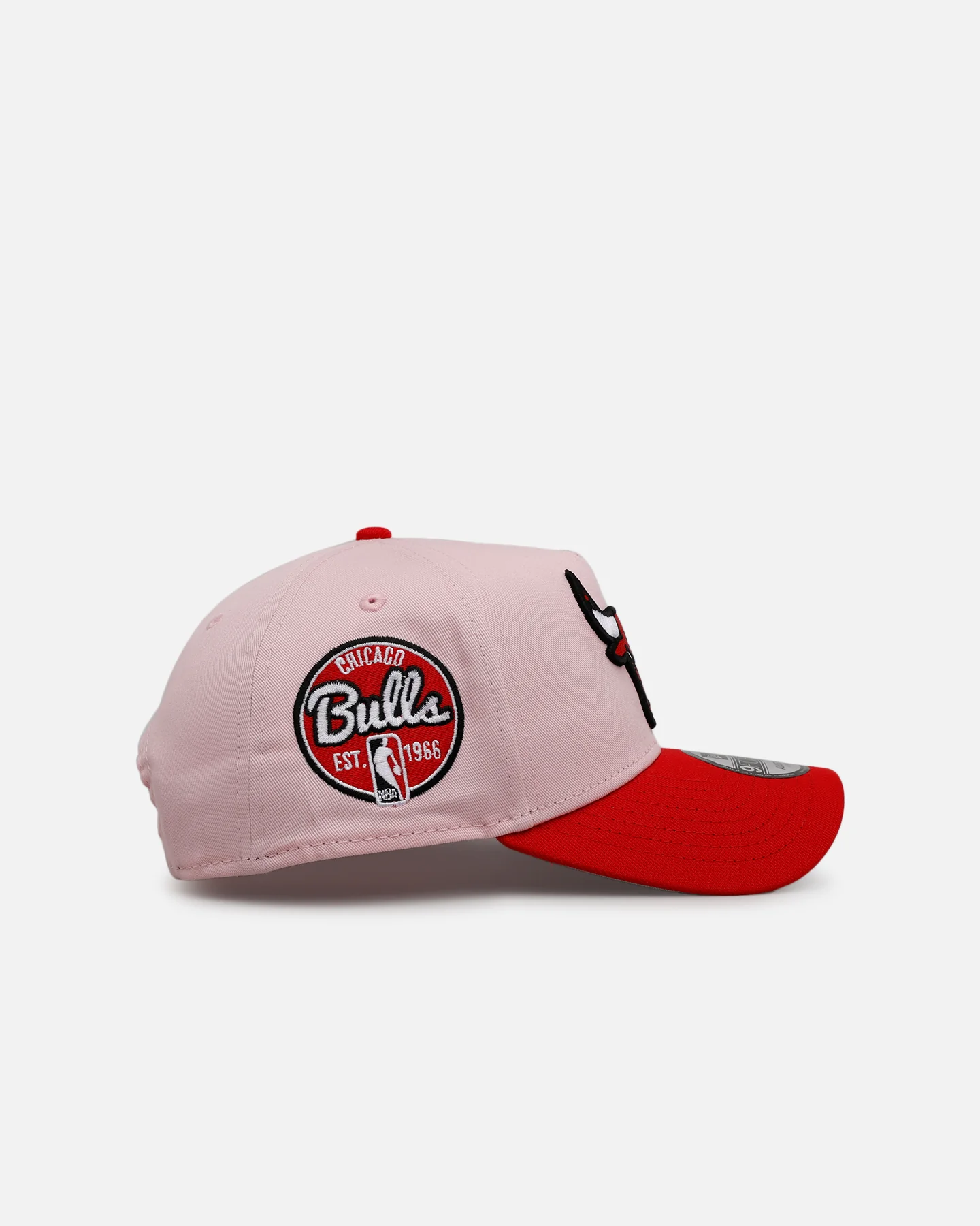 New Era Chicago Bulls 'Pink Crown' 9FORTY A-Frame Snapback Pink - Image 3