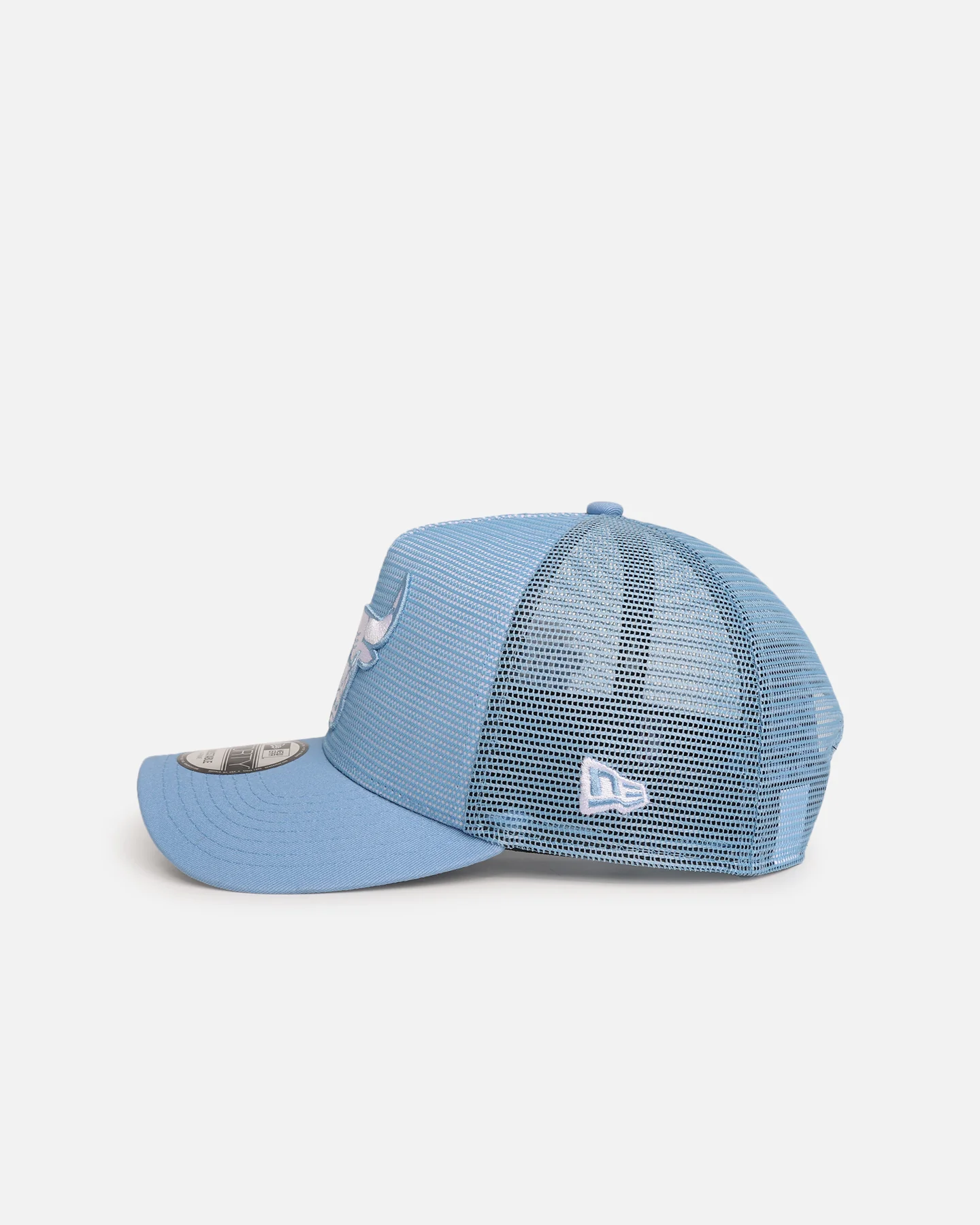 New Era Chicago Bulls 'Polychromatic Mesh' 9FORTY A-Frame Snapback Sky - Image 4
