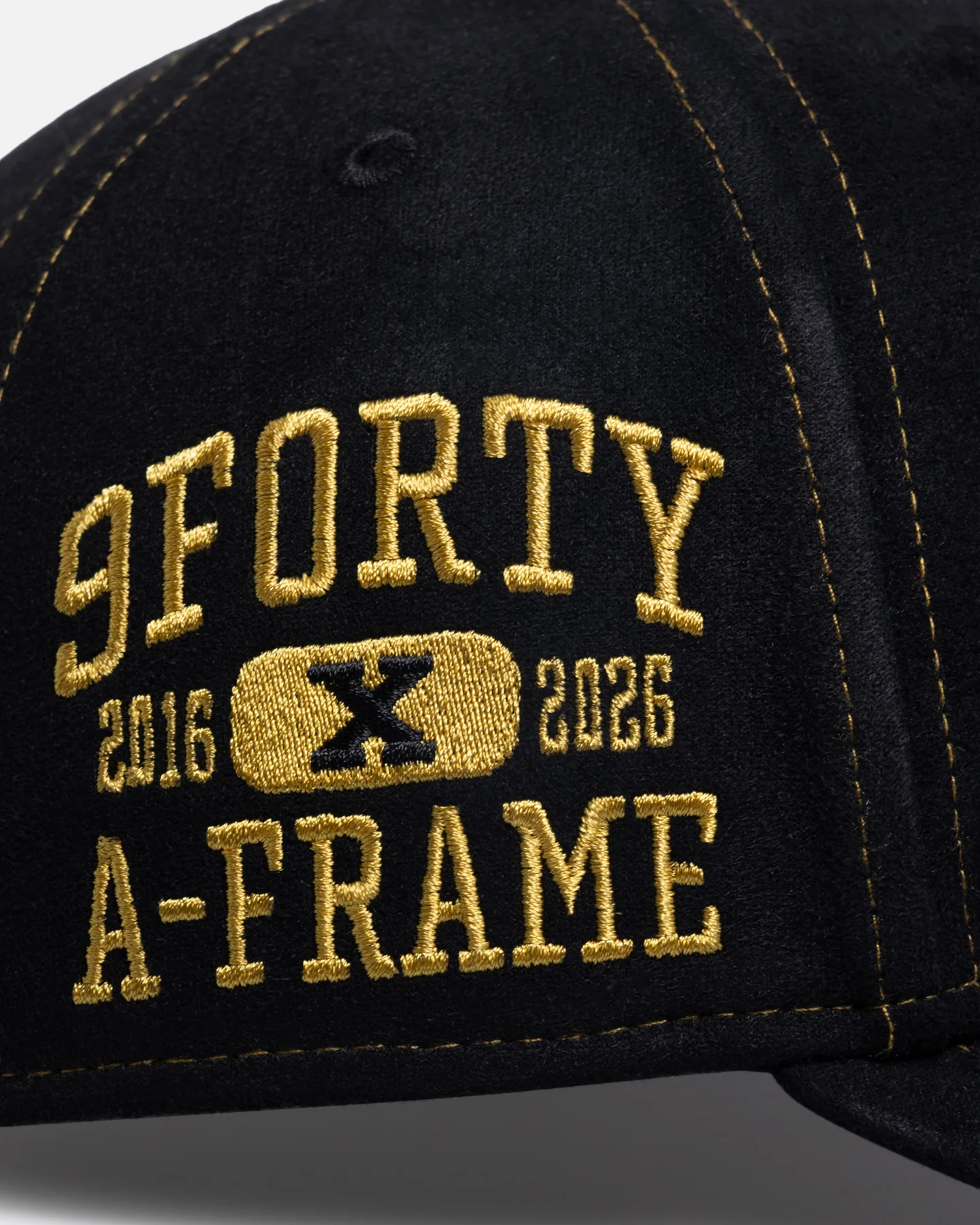 New Era Chicago Bulls 'Statement Suede 10 Year Anniversary' 9FORTY A-Frame Snapback Black Suede - Image 7