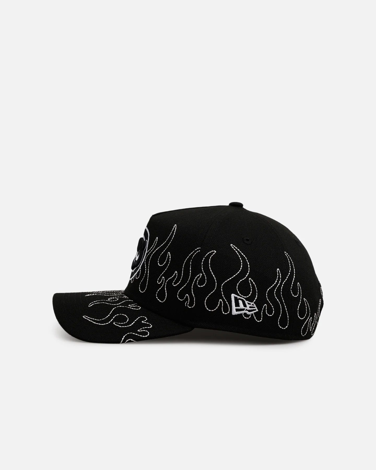 New Era Chicago Cubs 'Outline Flames' 9FORTY A-Frame Snapback Black - Image 4
