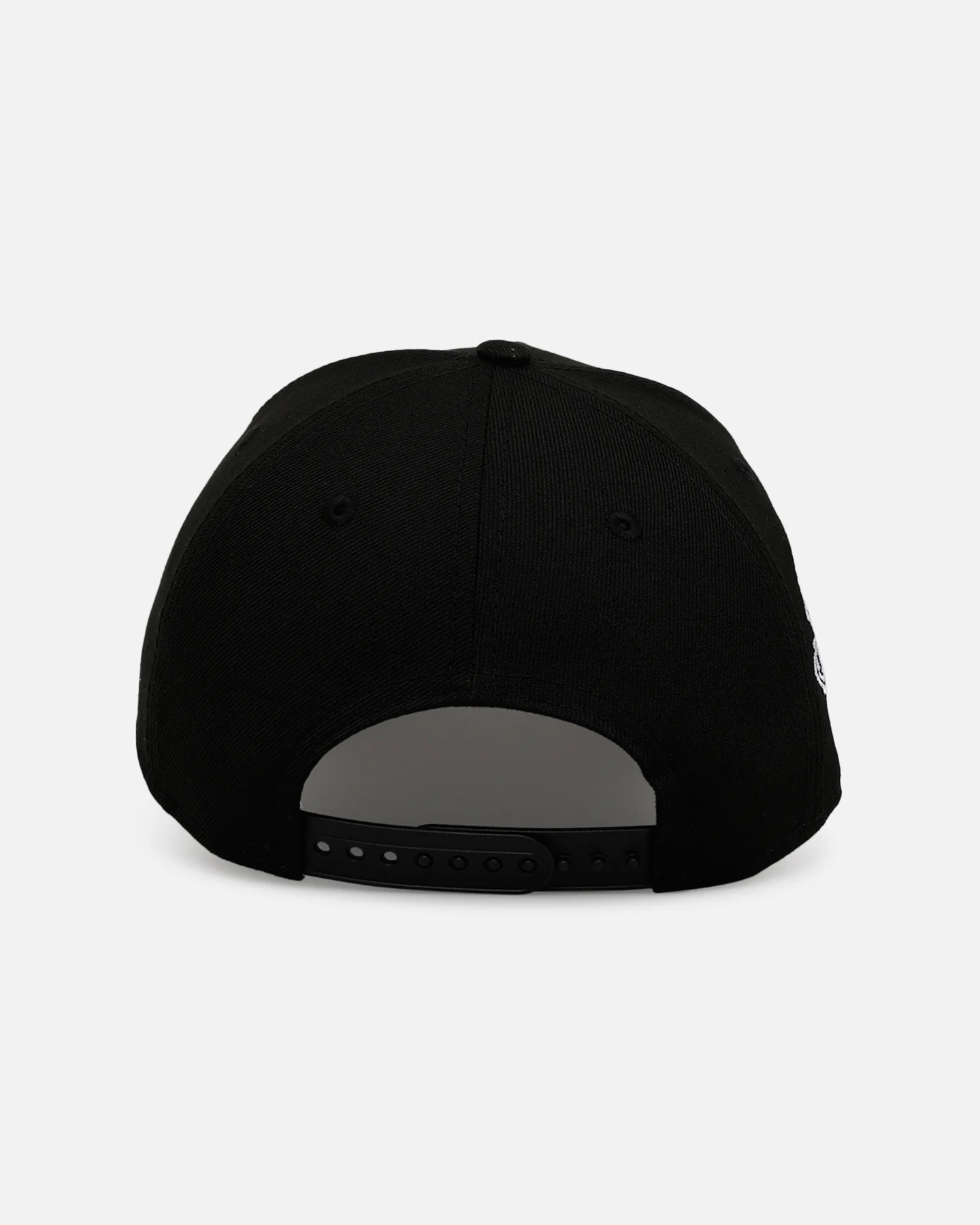 New Era Chicago White Sox 'Black And White' 9FORTY A-Frame Snapback Black/White - Image 2