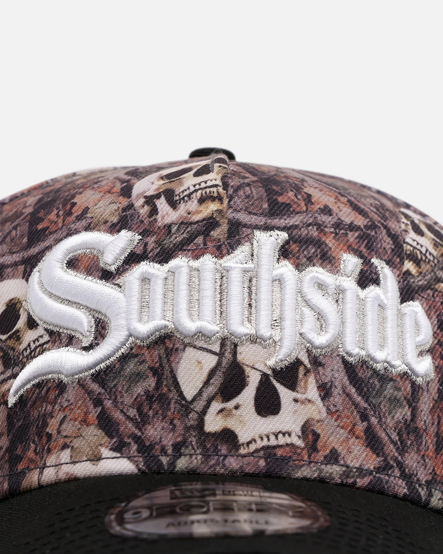 New Era Chicago White Sox 'Camo Skulls' 9FORTY A-Frame Snapback Camo - Image 5