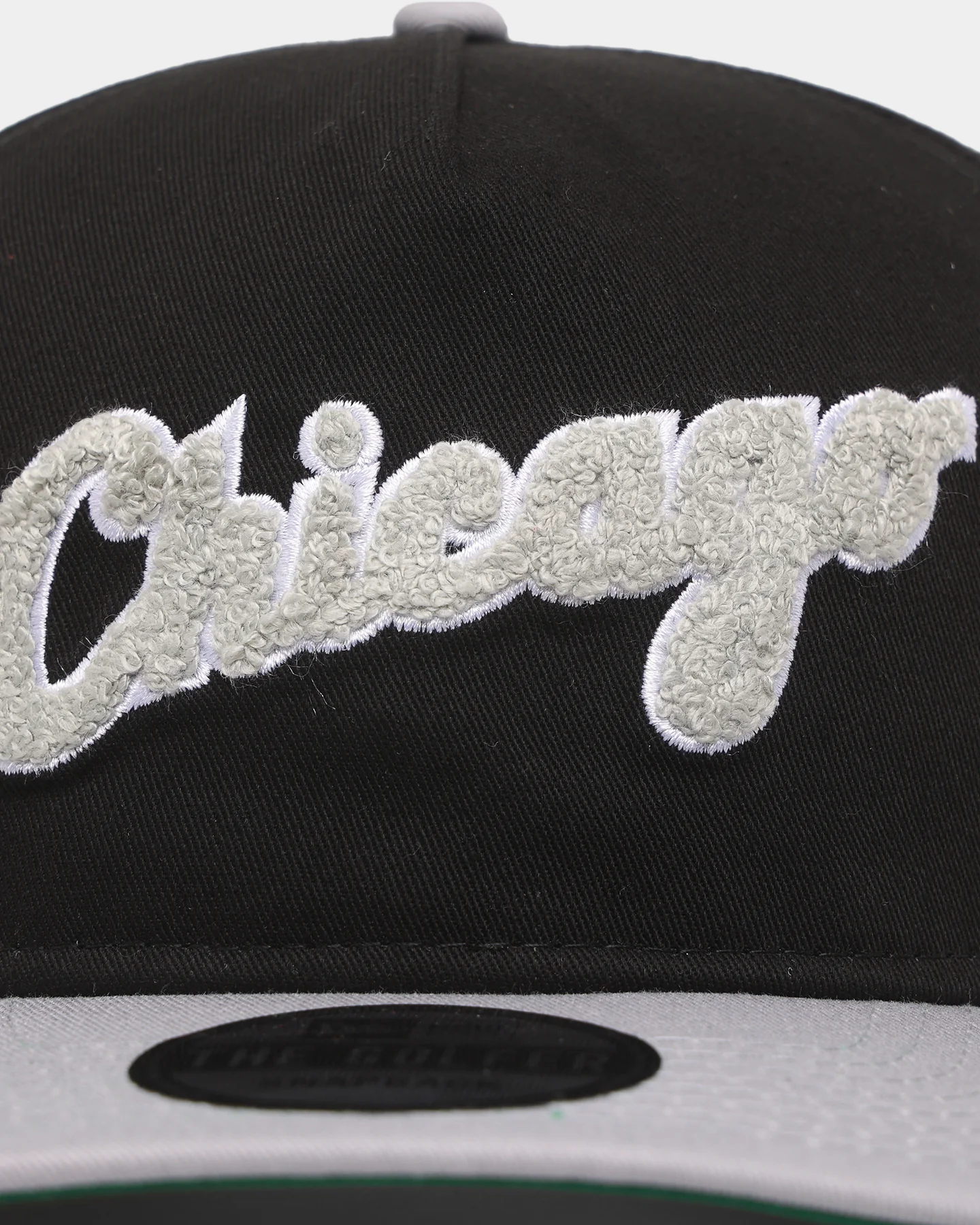 New Era Chicago White Sox 'Chenille' Golfer Snapback Black - Image 5