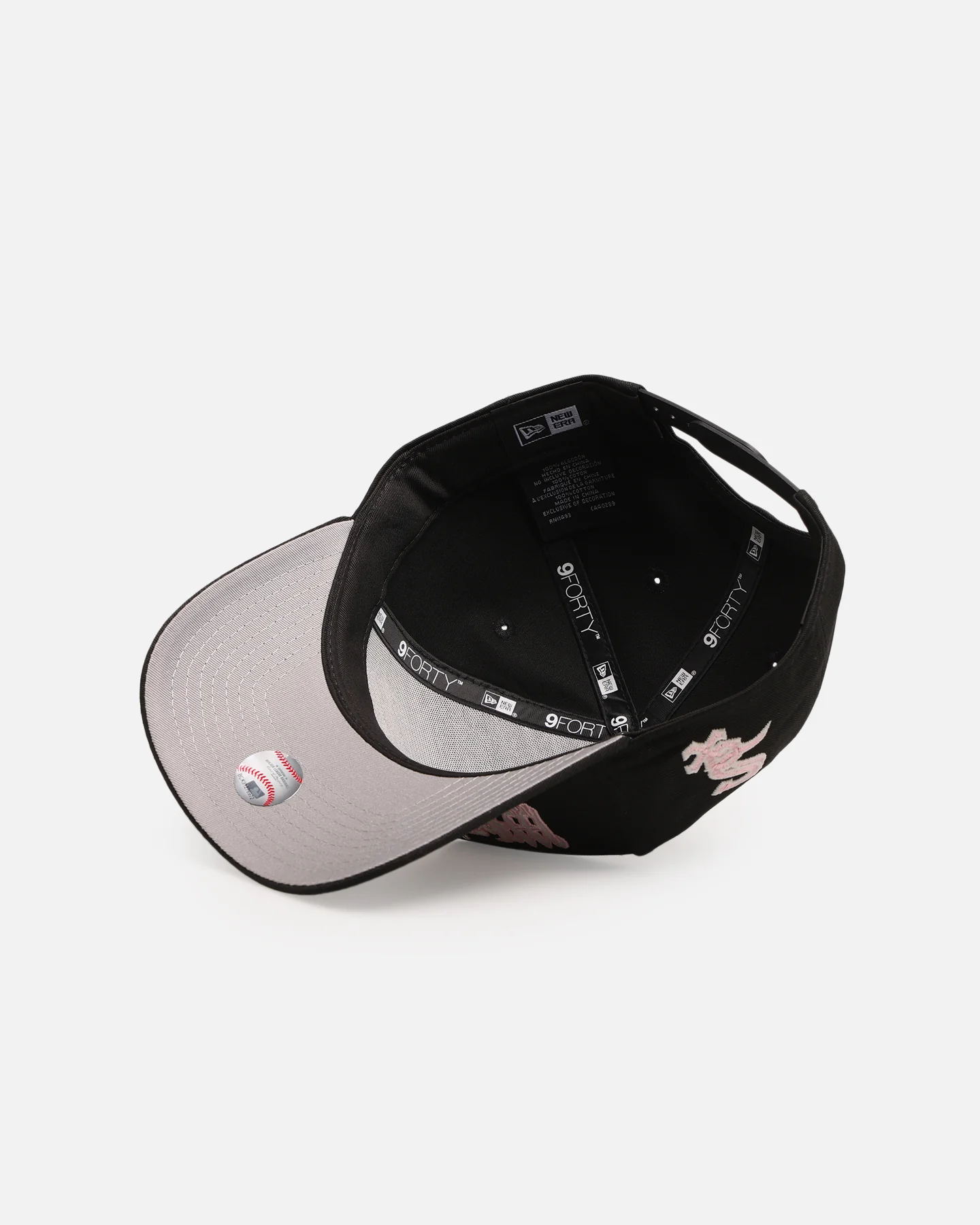 New Era Chicago White Sox 'Drip Glow Script' 9FORTY A-Frame Snapback Black/Pink - Image 6