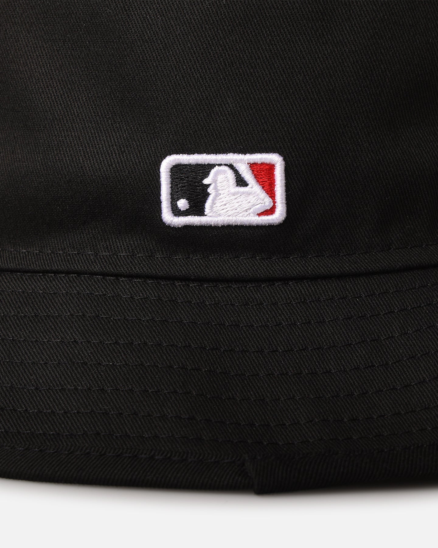 New Era Chicago White Sox 'Script' Bucket Hat Official Team Colour - Image 8