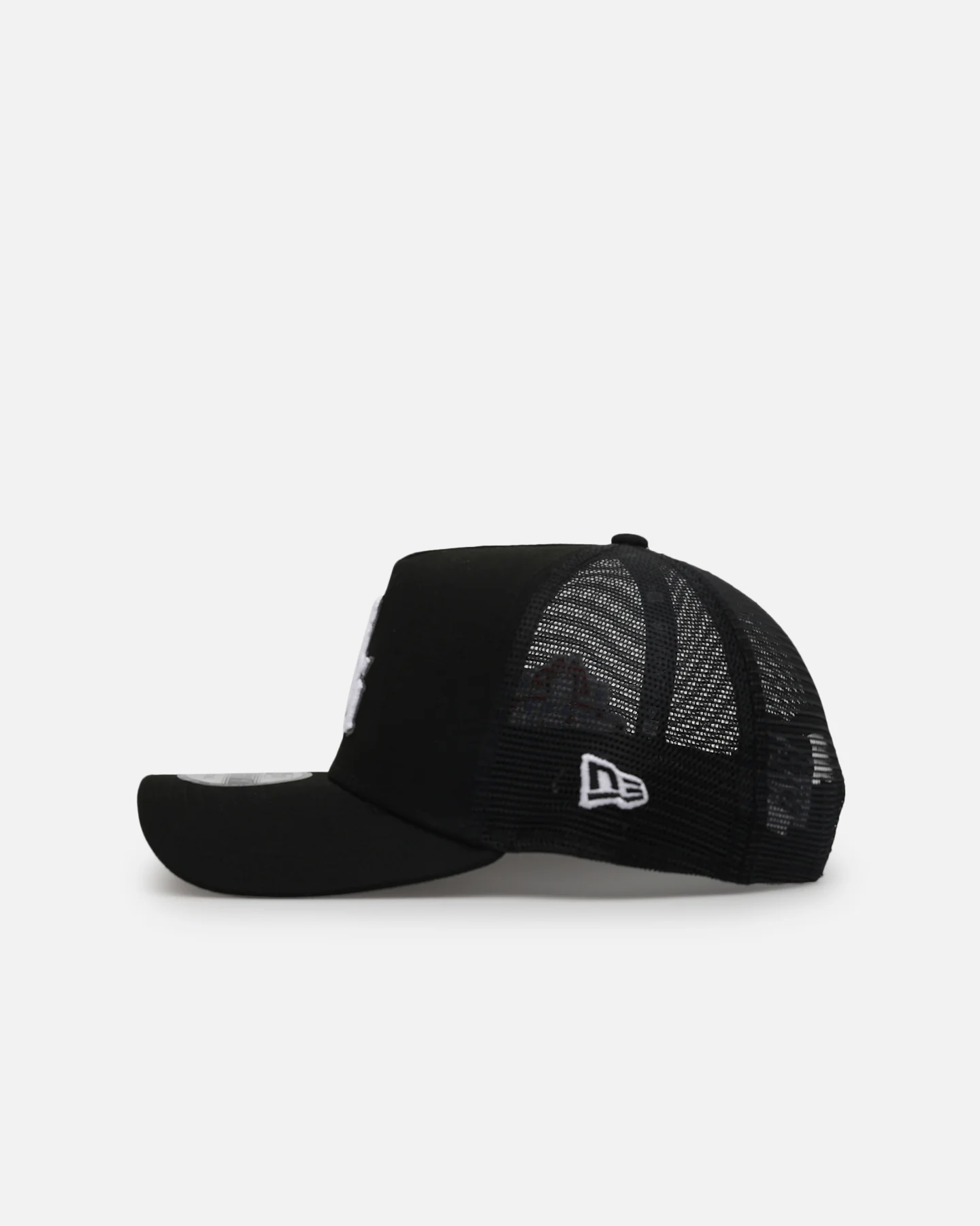 New Era Chicago White Sox 'Team Color' 9FORTY A-Frame Trucker Snapback OTC - Image 4