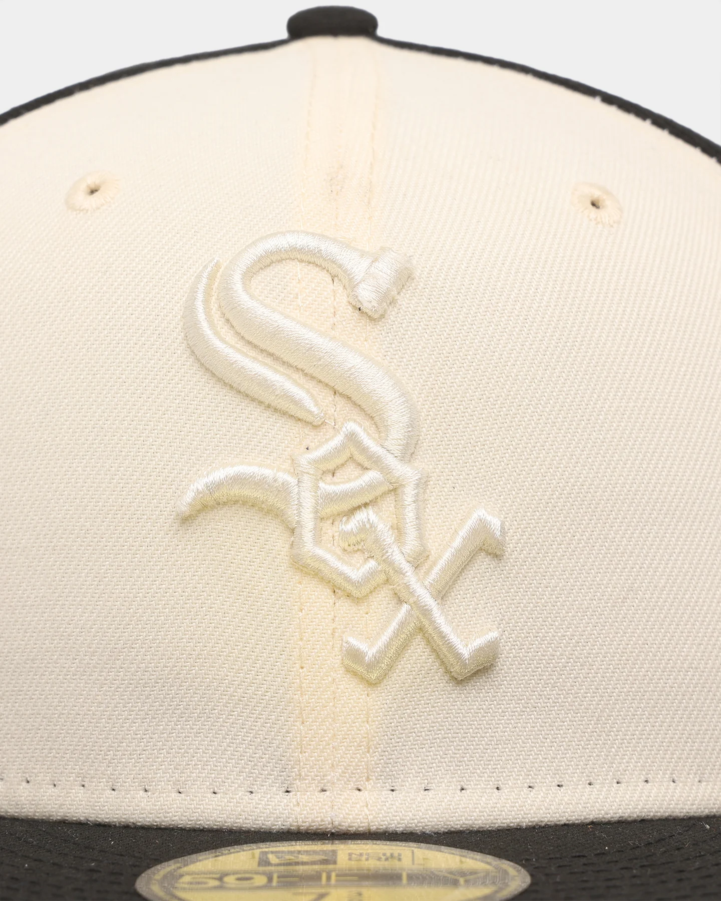 New Era Chicago White Sox 'Tonal Two-Tone' 59FIFTY Fitted Light Beige - Image 6