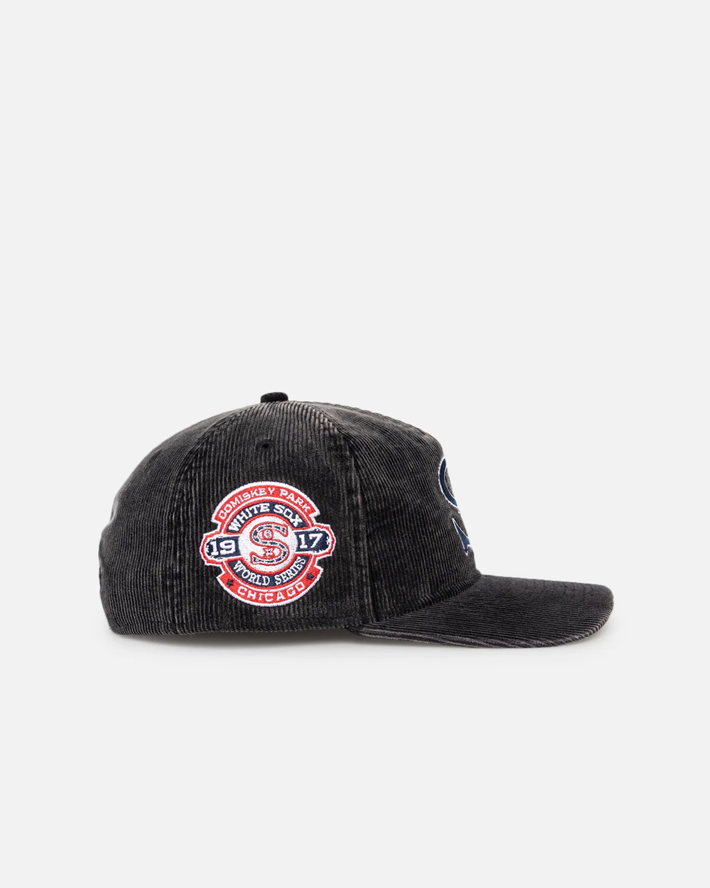 New Era Chicago White Sox 'Washed Corduroy Golfer' Pre-Curved Golfer Snapback Washed Black - Image 3