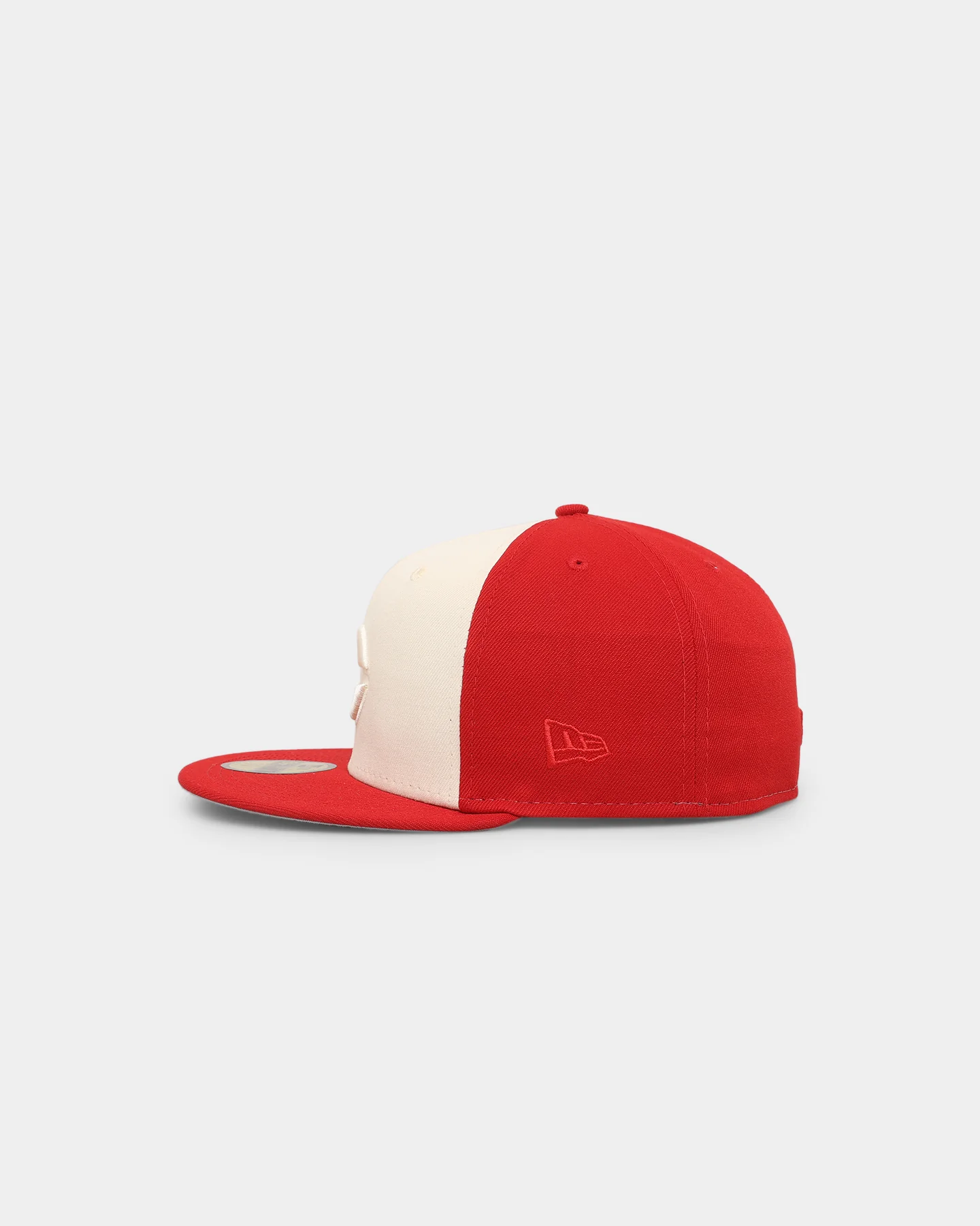 New Era Cincinatti Reds 'Tonal Two-Tone' 59FIFTY Fitted Light Beige - Image 5