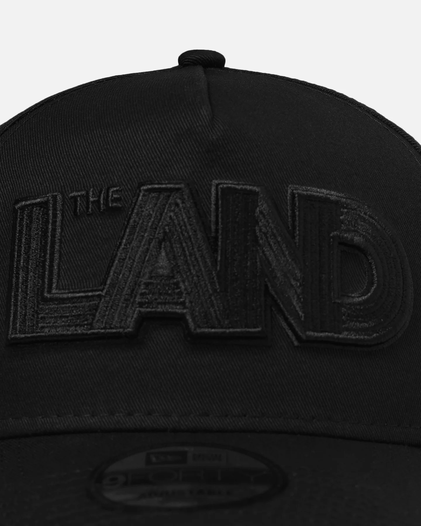 New Era Cleveland Cavaliers 'NBA Black On Black' 9FORTY A-Frame Snapback Black - Image 5