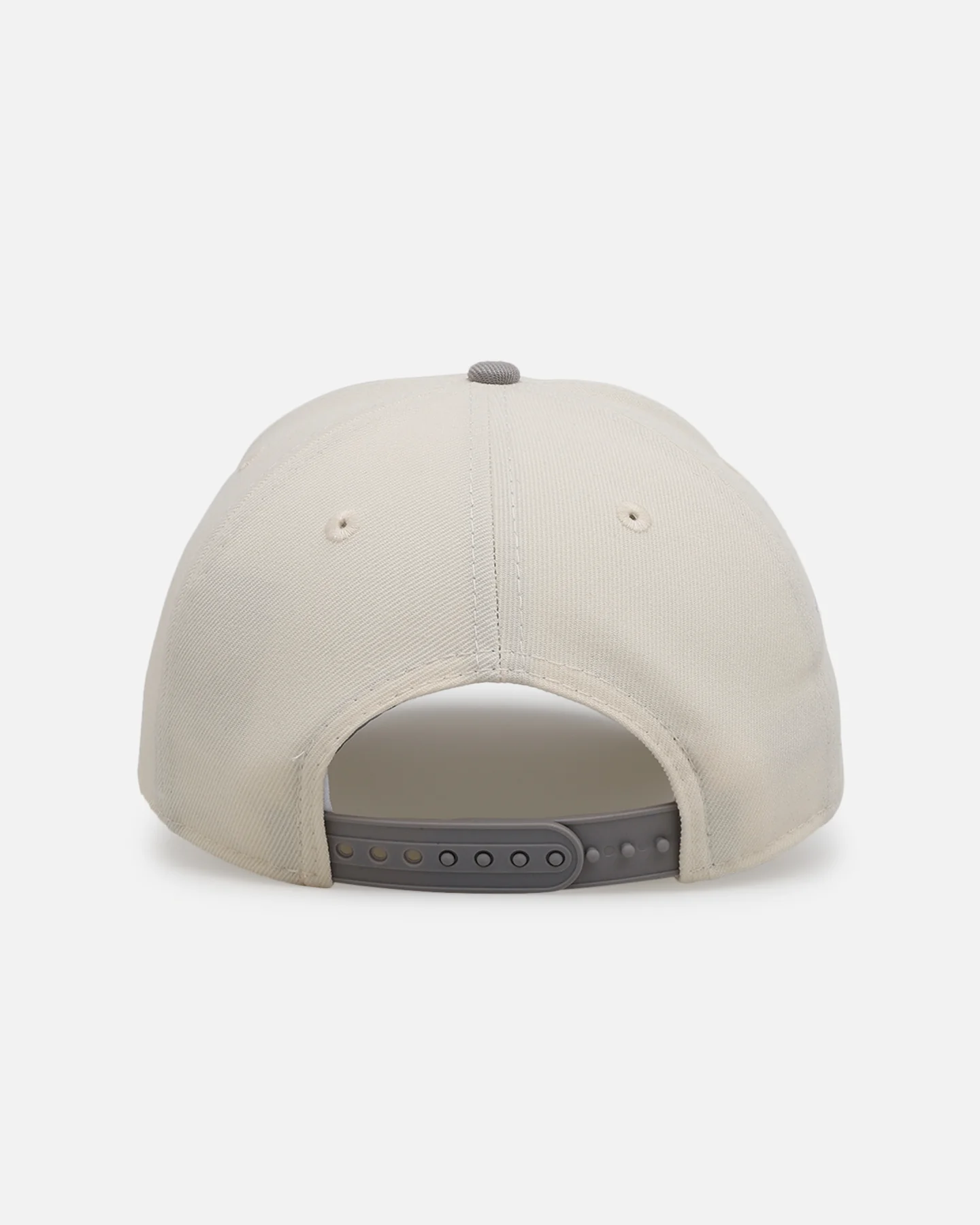 New Era Cleveland Guardians 'Too Clean' 9FORTY A-Frame Snapback Chrome - Image 2