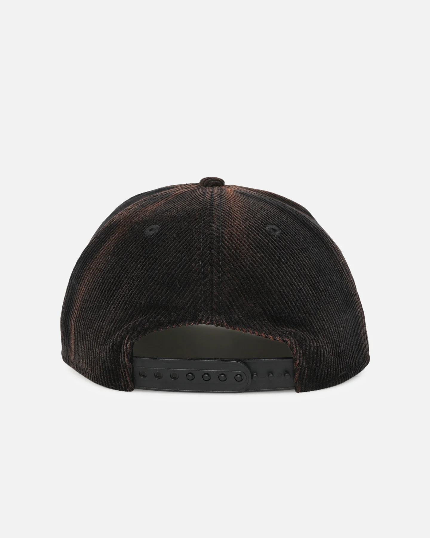 New Era Cronulla Sutherland Sharks 'NRL Golfer Washed Black' Pre-Curved Corduroy Golfer Snapback Washed Black - Image 2