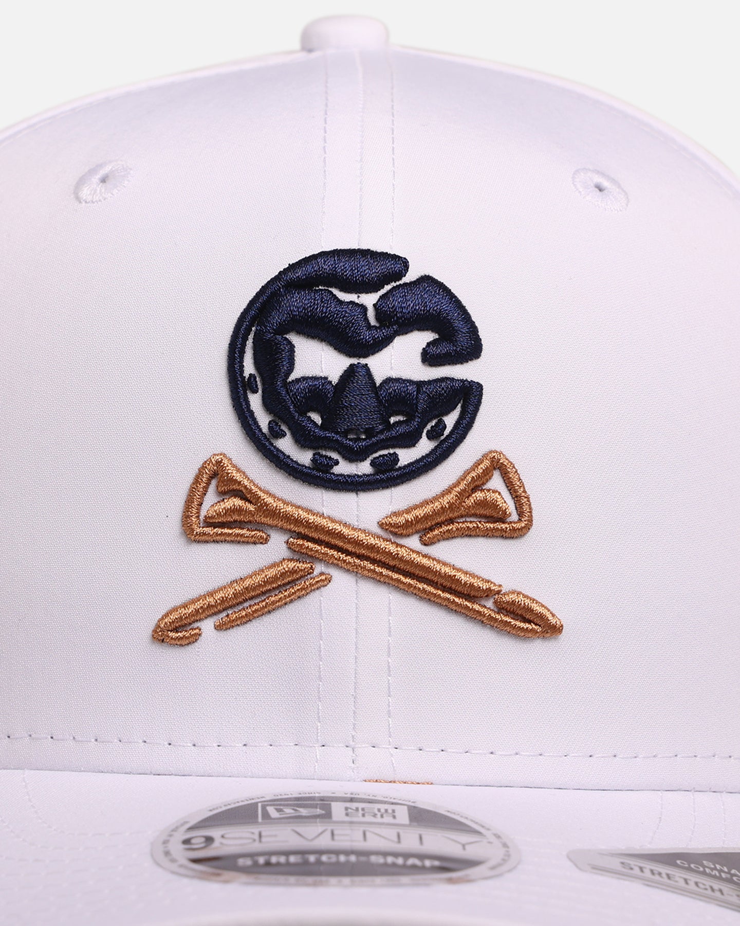 New Era Crushers Gold Club 'Liv Golf' 9SEVENTY Stretch Snapback White - Image 5