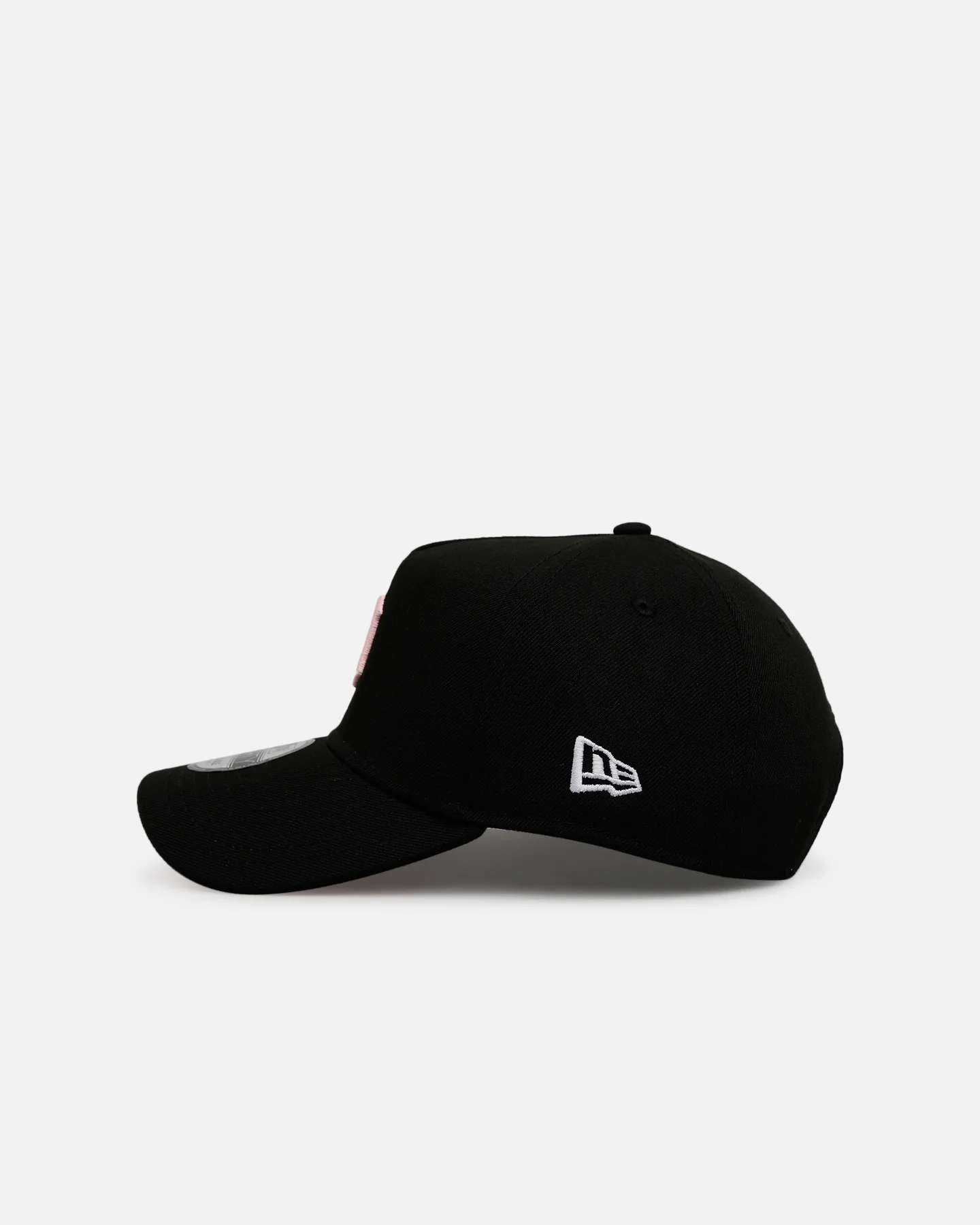 New Era Detroit Tigers 'Black And Pink' 9FORTY A-Frame Snapback Black/Pink - Image 4
