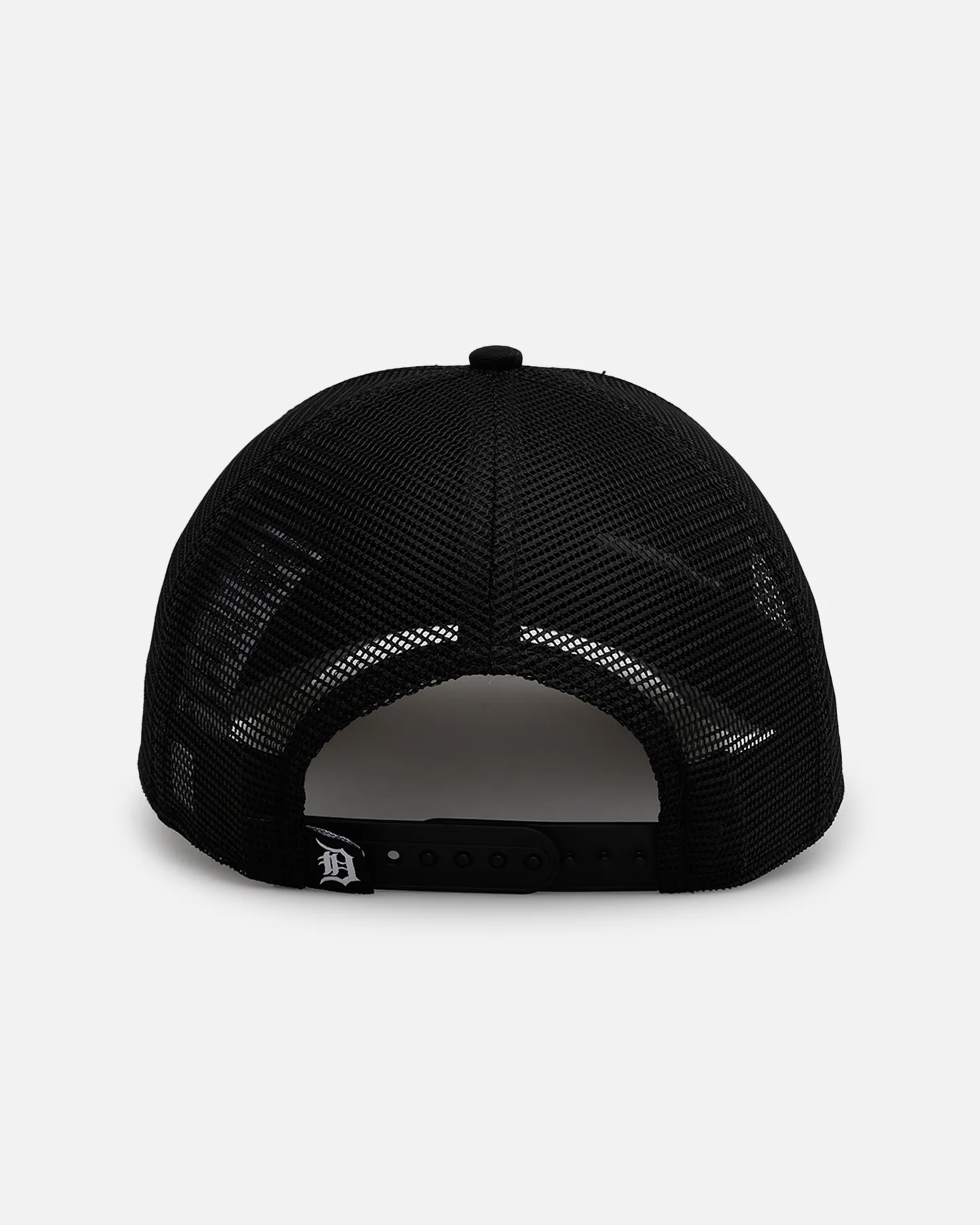 New Era Detroit Tigers 'Distressed' 9FORTY A-Frame Trucker Snapback Black/White - Image 2