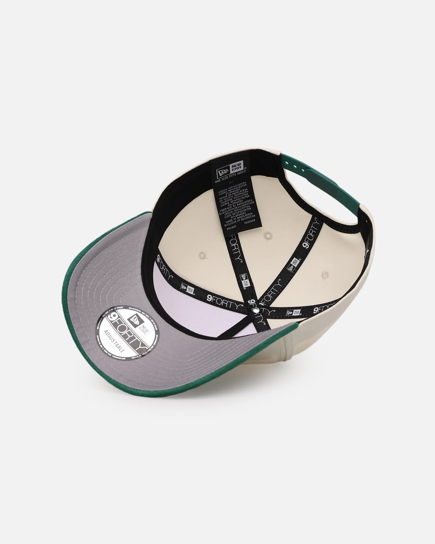 New Era Elf 'Christmas Movies' 9FORTY A-Frame Snapback Chrome/Dark Green - Image 6