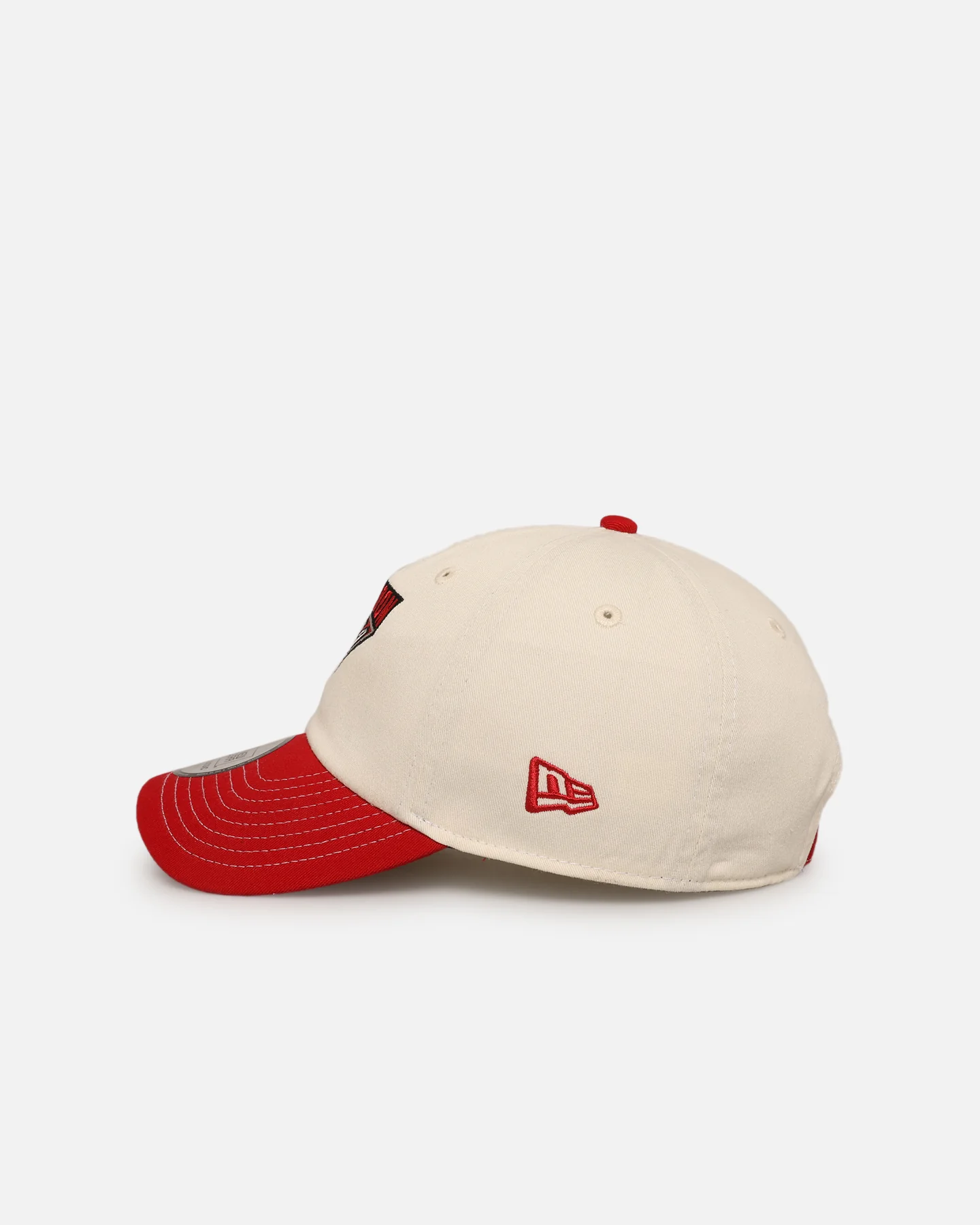 New Era Essendon Bombers 'AFL 2025 2 Tone' Casual Classic Strapback Chrome White - Image 4