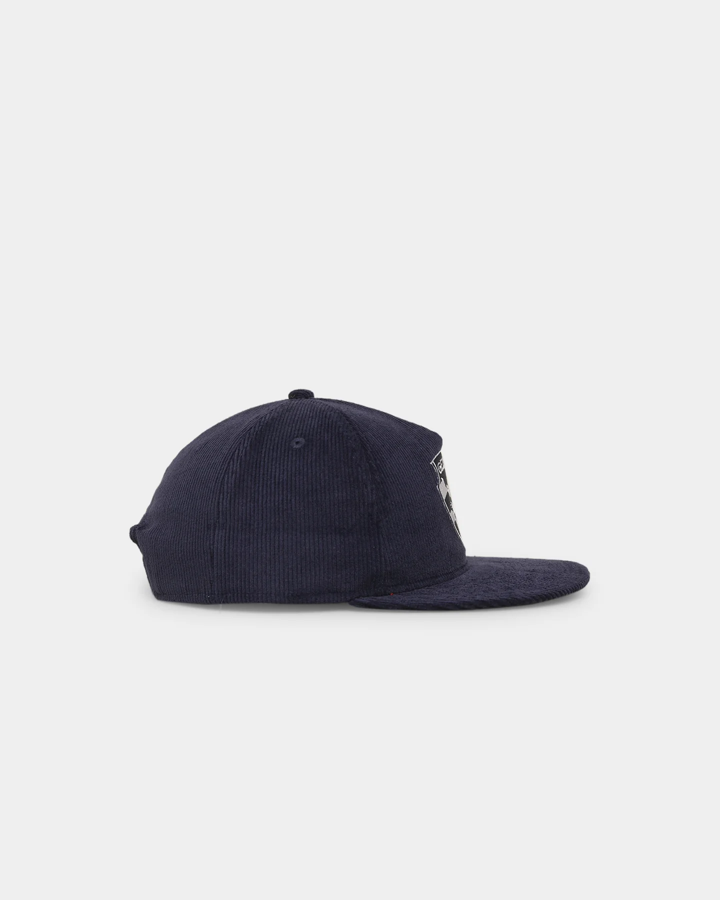 New Era Geelong Cats 'AFL 2023 Team Corduroy' Golfer Snapback Navy - Image 3