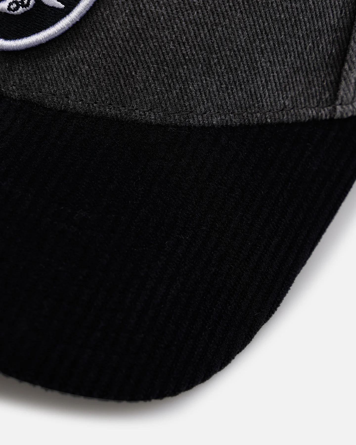 47 Brand Las Vegas Raiders 'Apollo Corduroy' 47 Offside DT Strapback Black - Image 2
