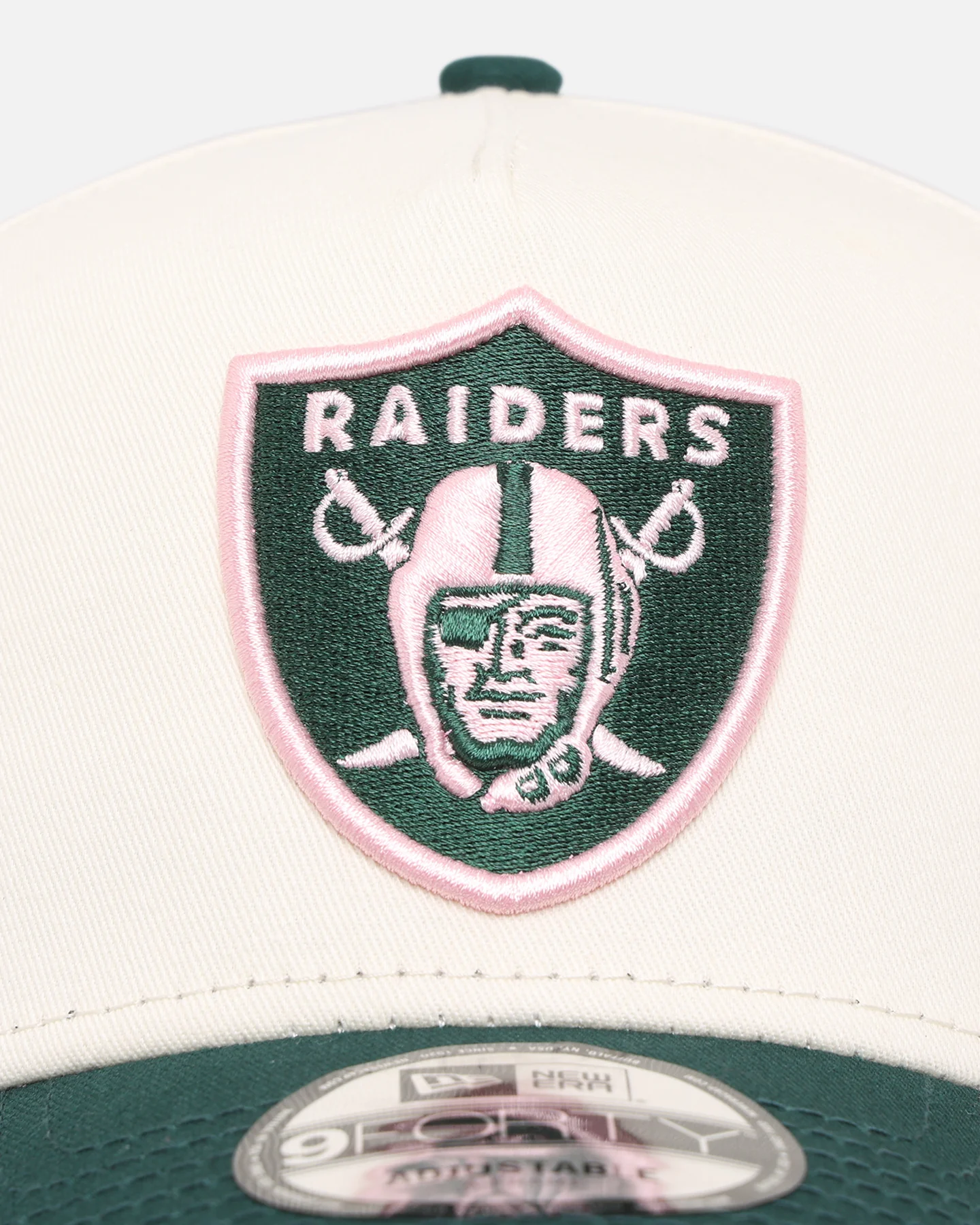 New Era Las Vegas Raiders 'Chrome Dark Green' 9FORTY A-Frame Snapback Chrome/Dark Green - Image 5