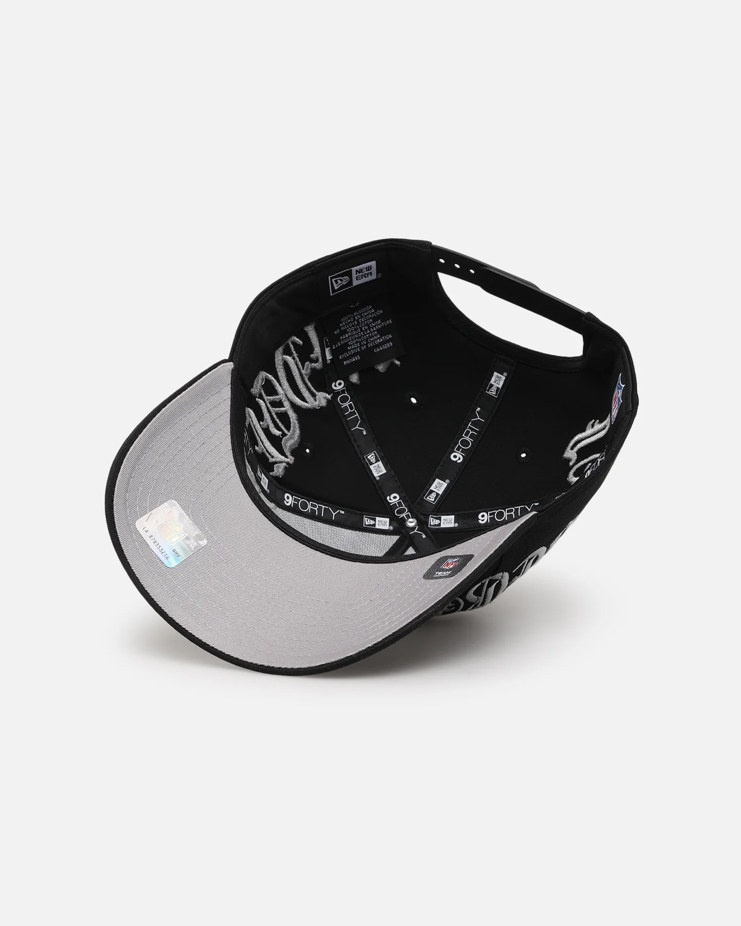 New Era Las Vegas Raiders 'Gothic Script' 9FORTY A-Frame Snapback Black/Grey - Image 6