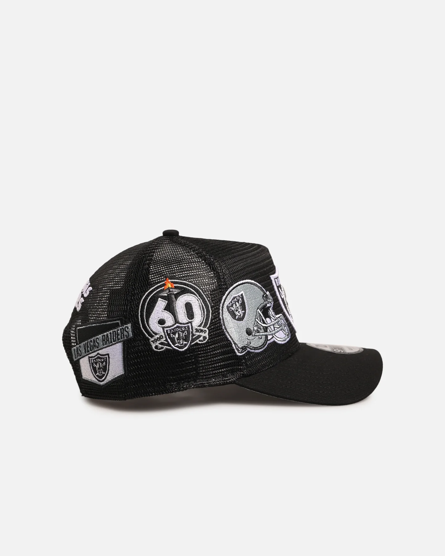 New Era Las Vegas Raiders 'Mesh Crown All Over Logos' 9FORTY A-Frame Snapback Official Team Colour - Image 3