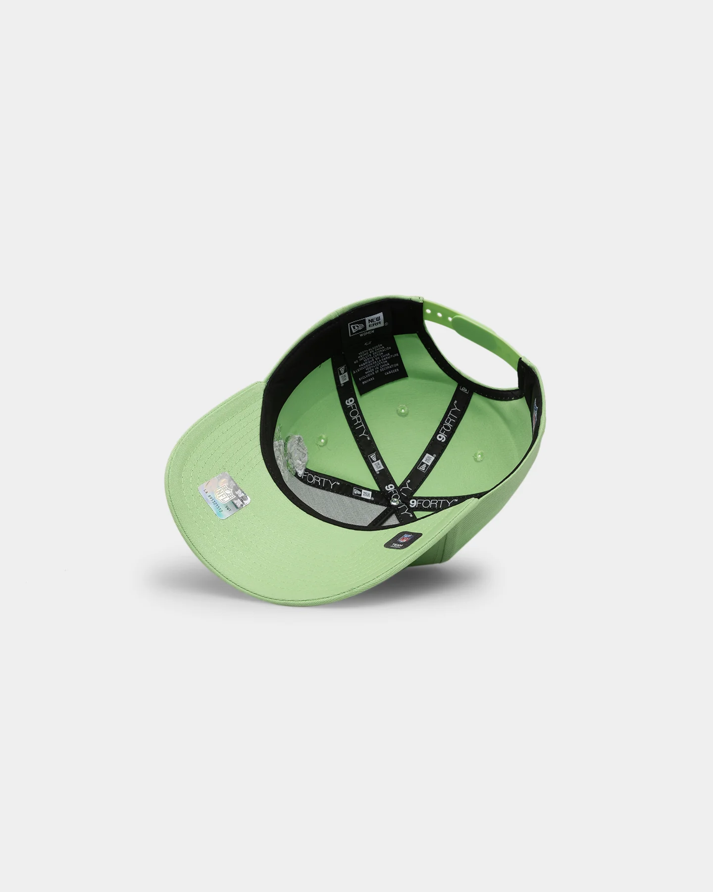 New Era Women's Las Vegas Raiders 'Pastel Rose' 9FORTY A-Frame Snapback Spearmint/White - Image 6