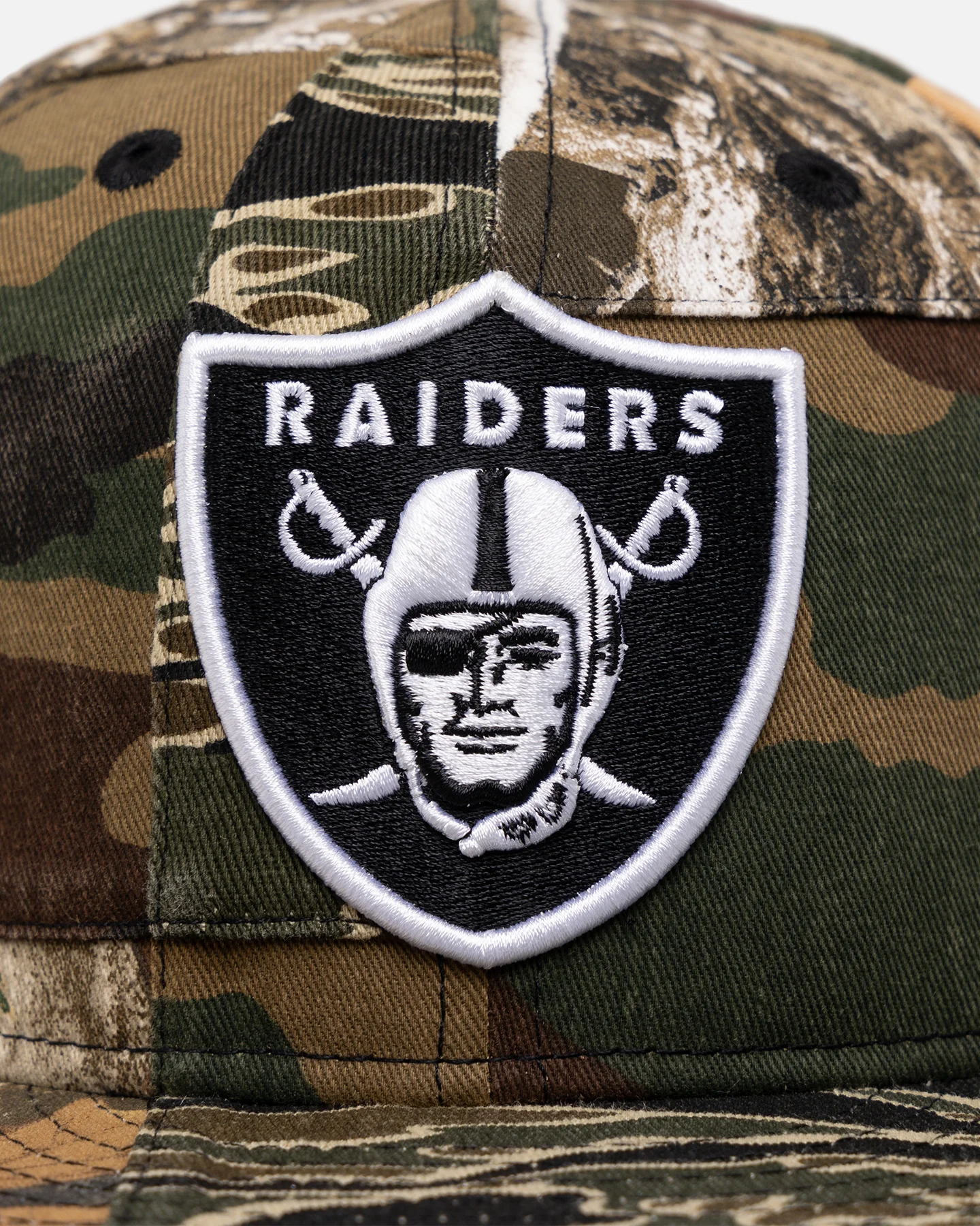 New Era Las Vegas Raiders 'Patchwork Camo' 59FIFTY Fitted Woodland Camo - Image 6