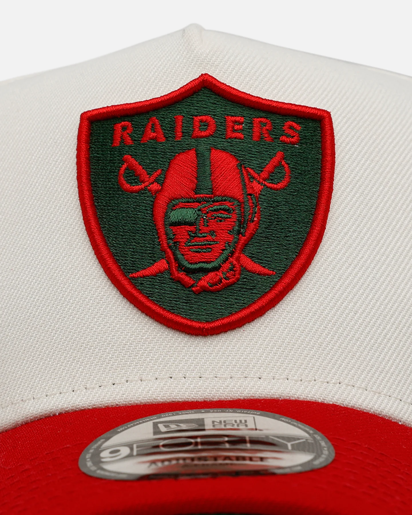 New Era Las Vegas Raiders 'Strawberry' 9FORTY A-Frame Snapback Chrome/Red - Image 5
