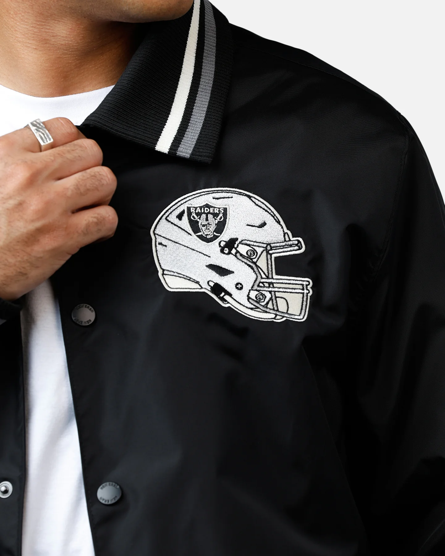 New Era Las Vegas Raiders Throwback Jacket Black - Image 8