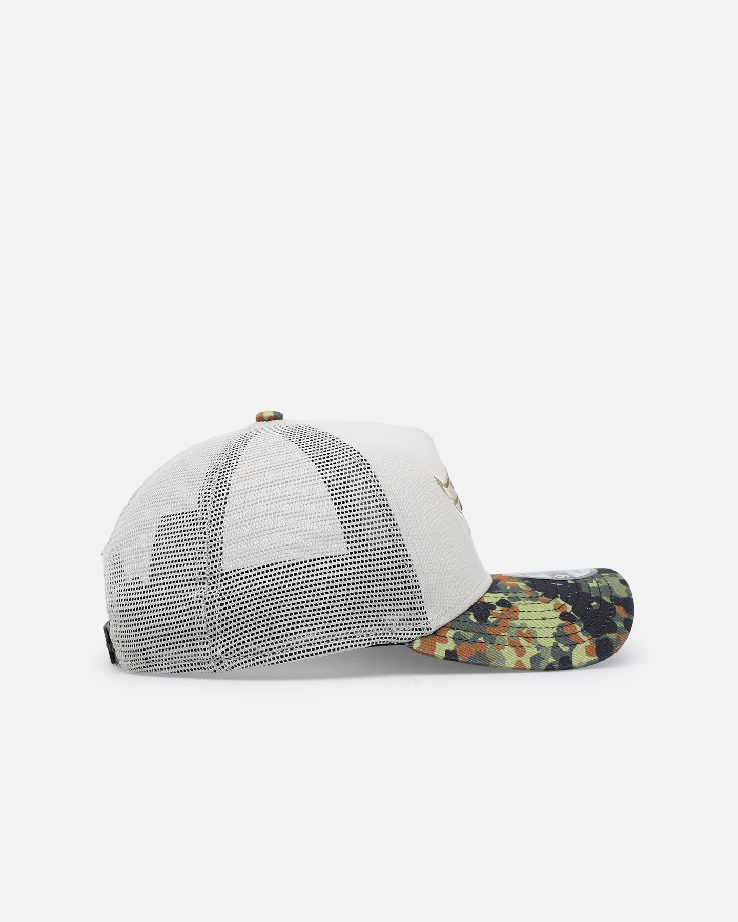 New Era Los Angeles Angels "Camo Visor" 9FORTY A-Frame Trucker Snapback Stone/Olive - Image 3