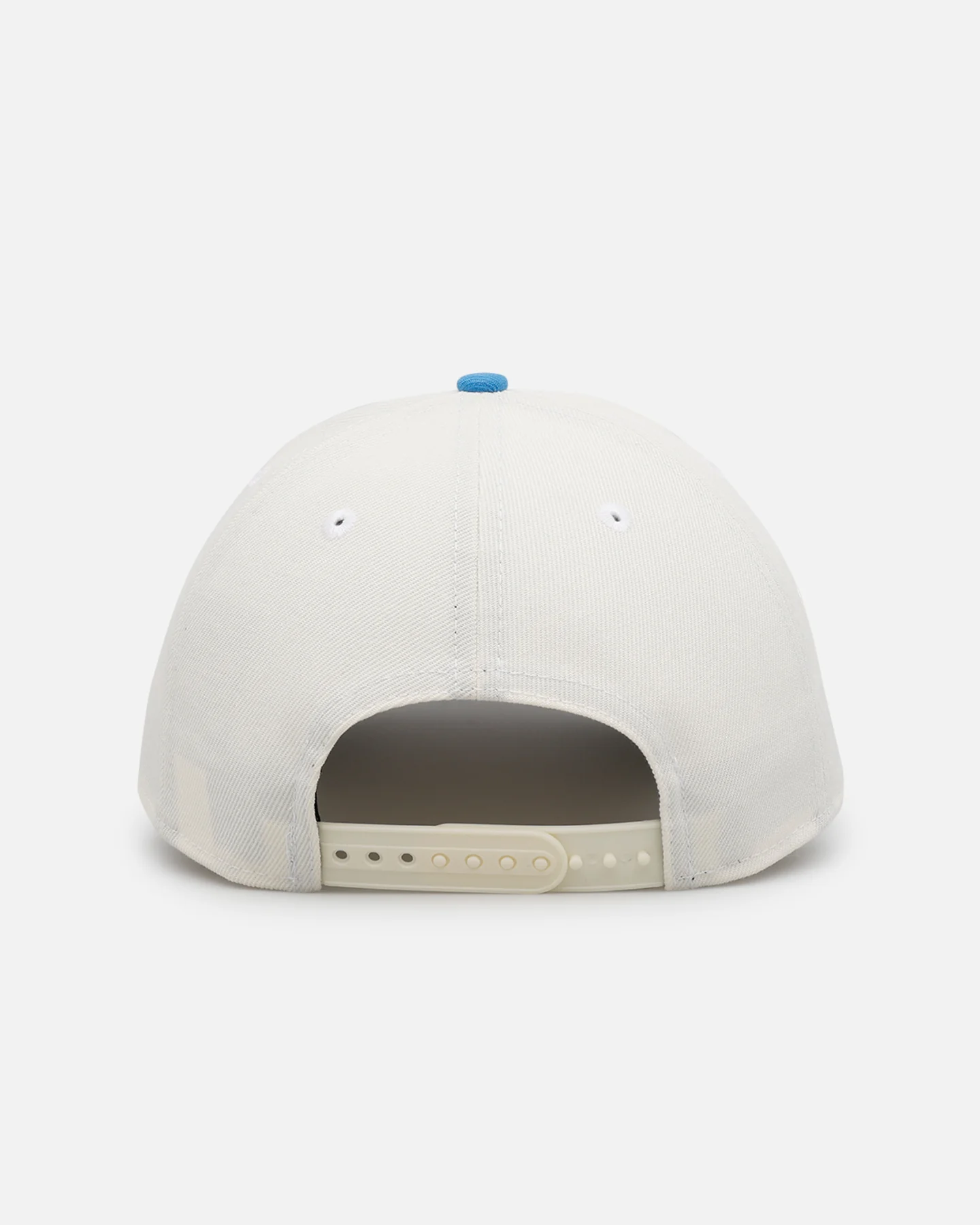 New Era Los Angeles Chargers 'Chrome Metallic Wordmark' 9FORTY A-Frame Snapback Chrome - Image 2