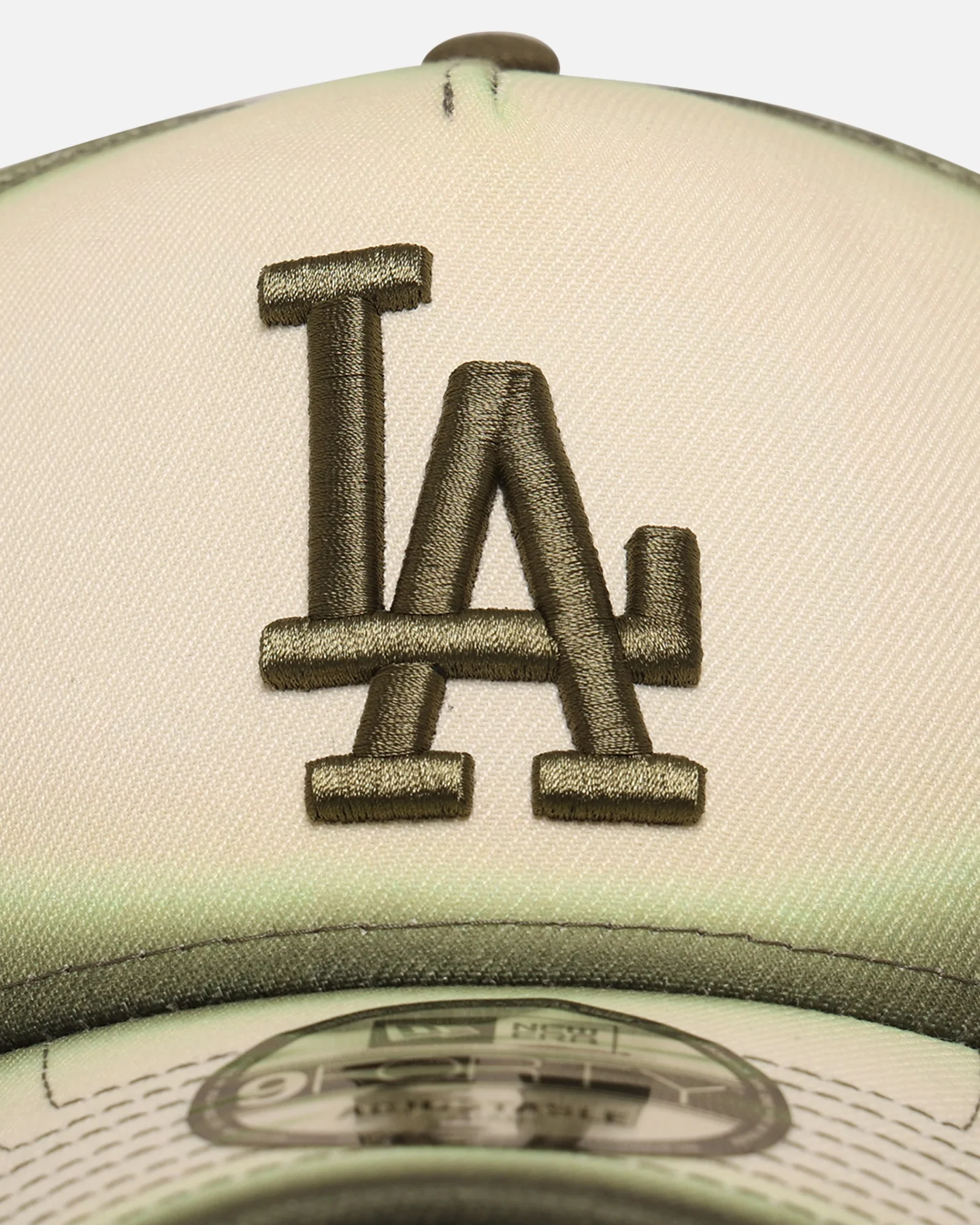 New Era Los Angeles Dodgers 'Gradient Edge' 9FORTY A-Frame Snapback Green - Image 5