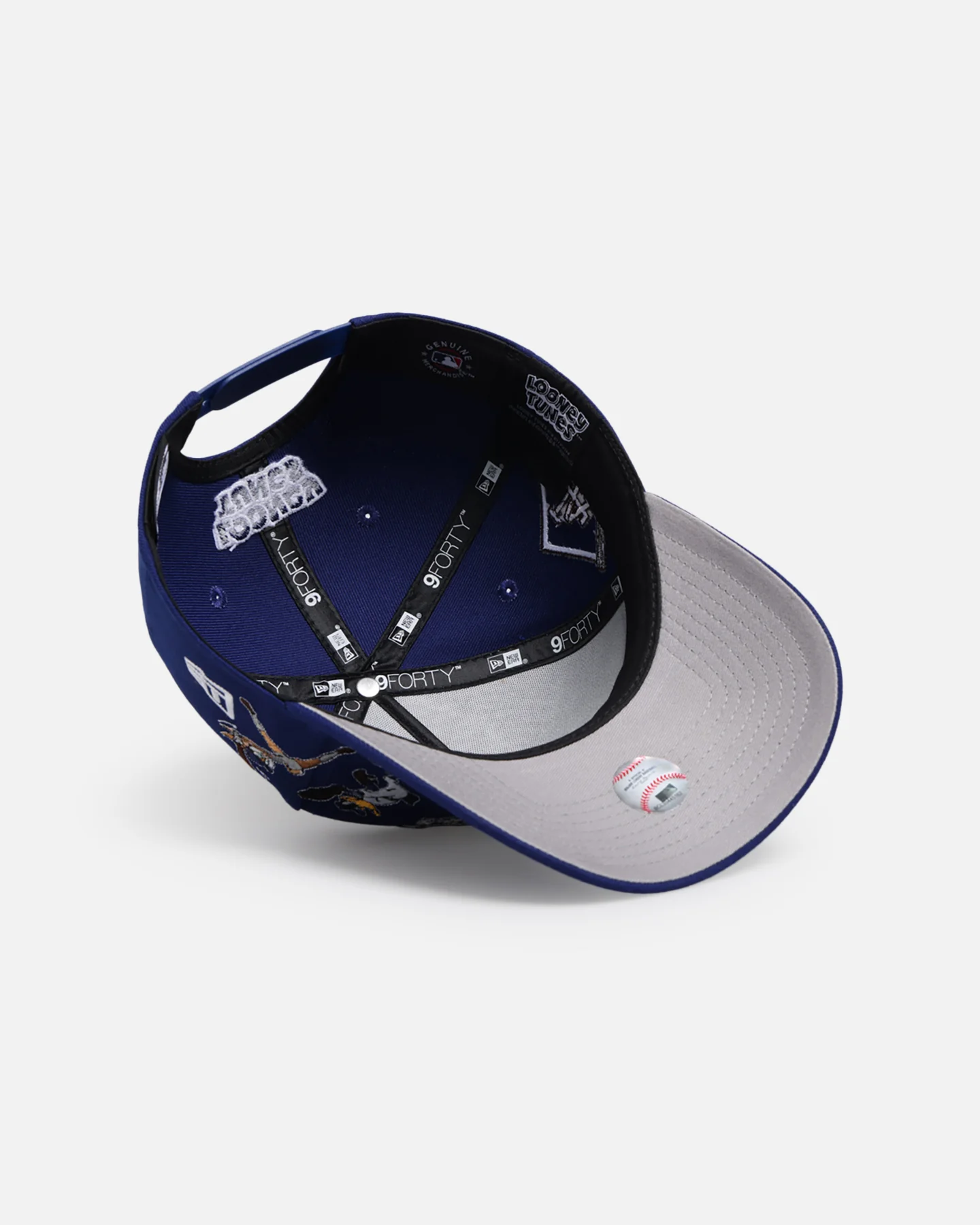 New Era Los Angeles Dodgers 'Looney Tunes' 9FORTY A-Frame Snapback Dark Blue - Image 6