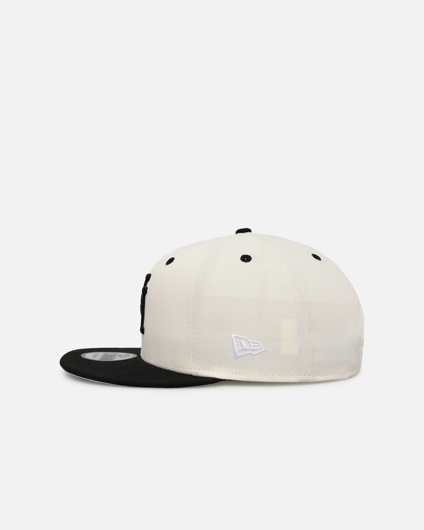 New Era Los Angeles Dodgers 'Upside Down LA Logo' 9FIFTY Snapback Chrome/Black - Image 4