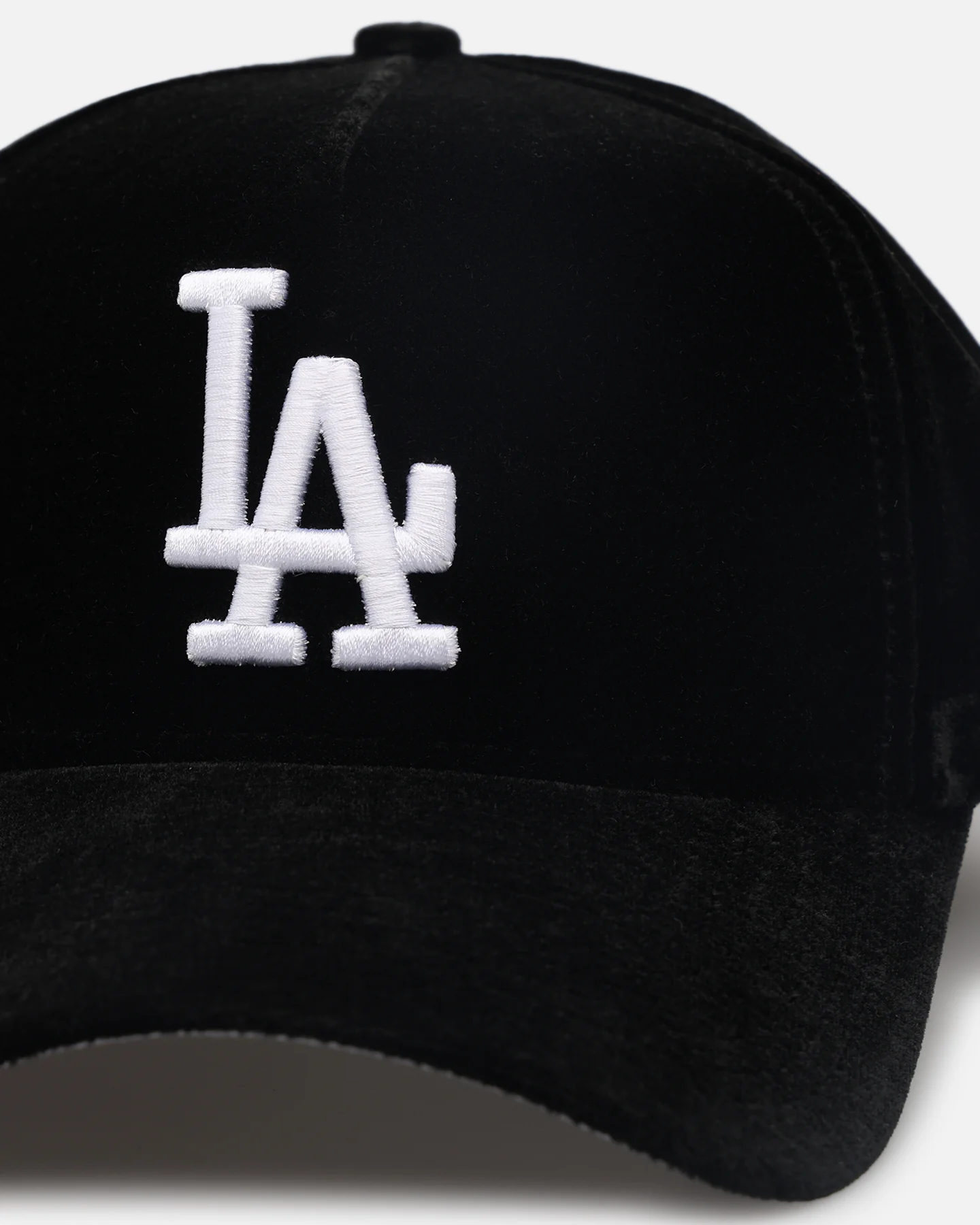 New Era Los Angeles Dodgers 'Velvet Dreams' 9FORTY A-Frame Snapback Black/Grey - Image 2