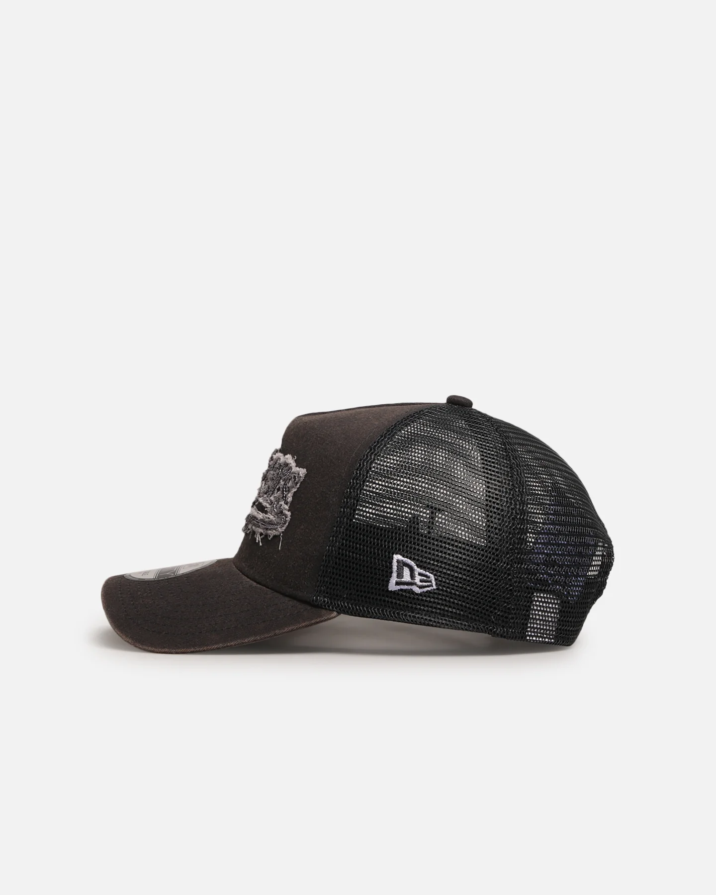 New Era Los Angeles Dodgers 'Washed Fray' 9FORTY A-Frame Trucker Snapback Washed Grey - Image 4
