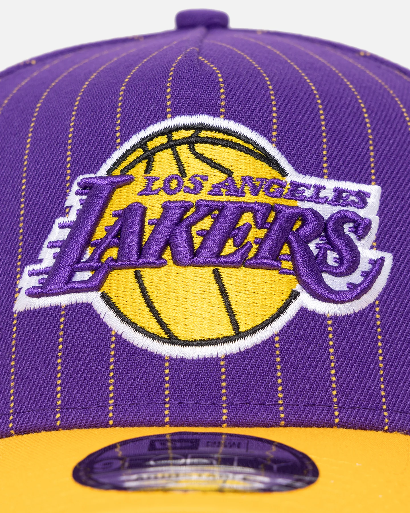 New Era Los Angeles Lakers '2-Tone Pinstripe' 9FORTY A-Frame Snapback Pinstripe - Image 5