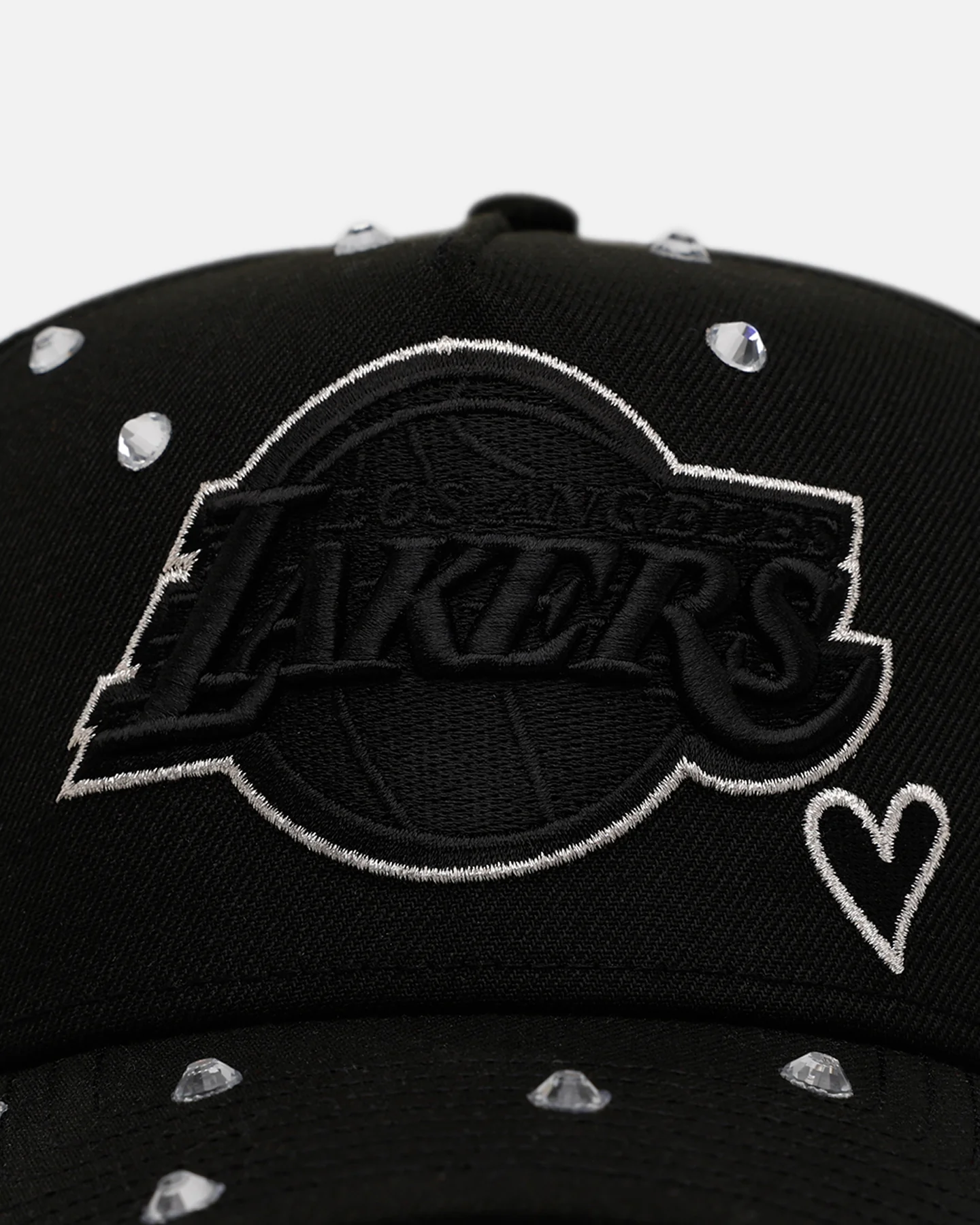 New Era Los Angeles Lakers 'Black Satin Hearts' 9FORTY A-Frame Snapback Black - Image 5