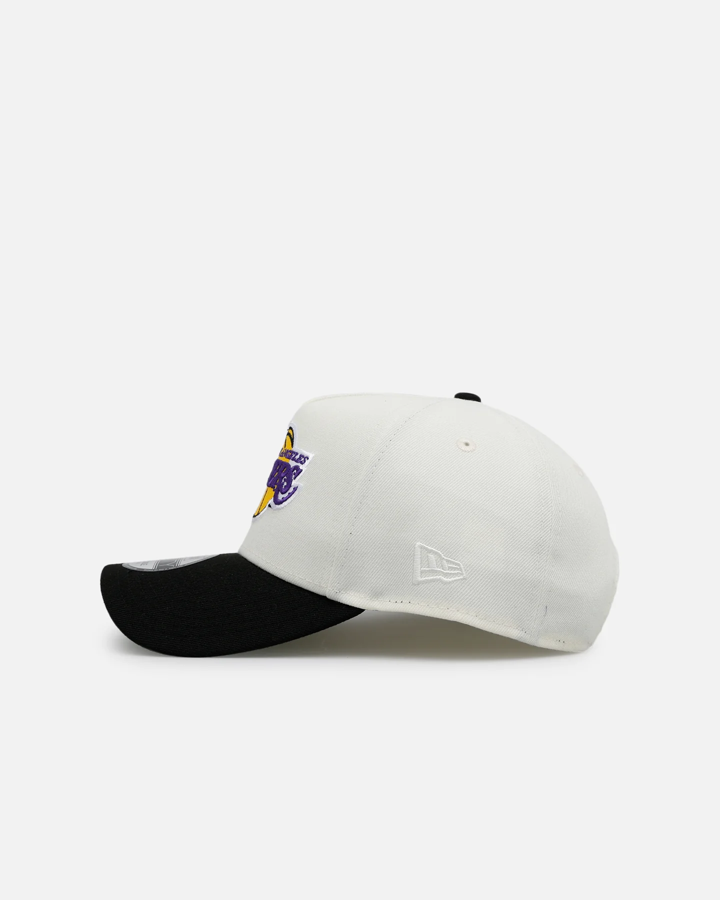 New Era Los Angeles Lakers 'Cascade' 9FORTY A-Frame Snapback Chrome/Black - Image 4