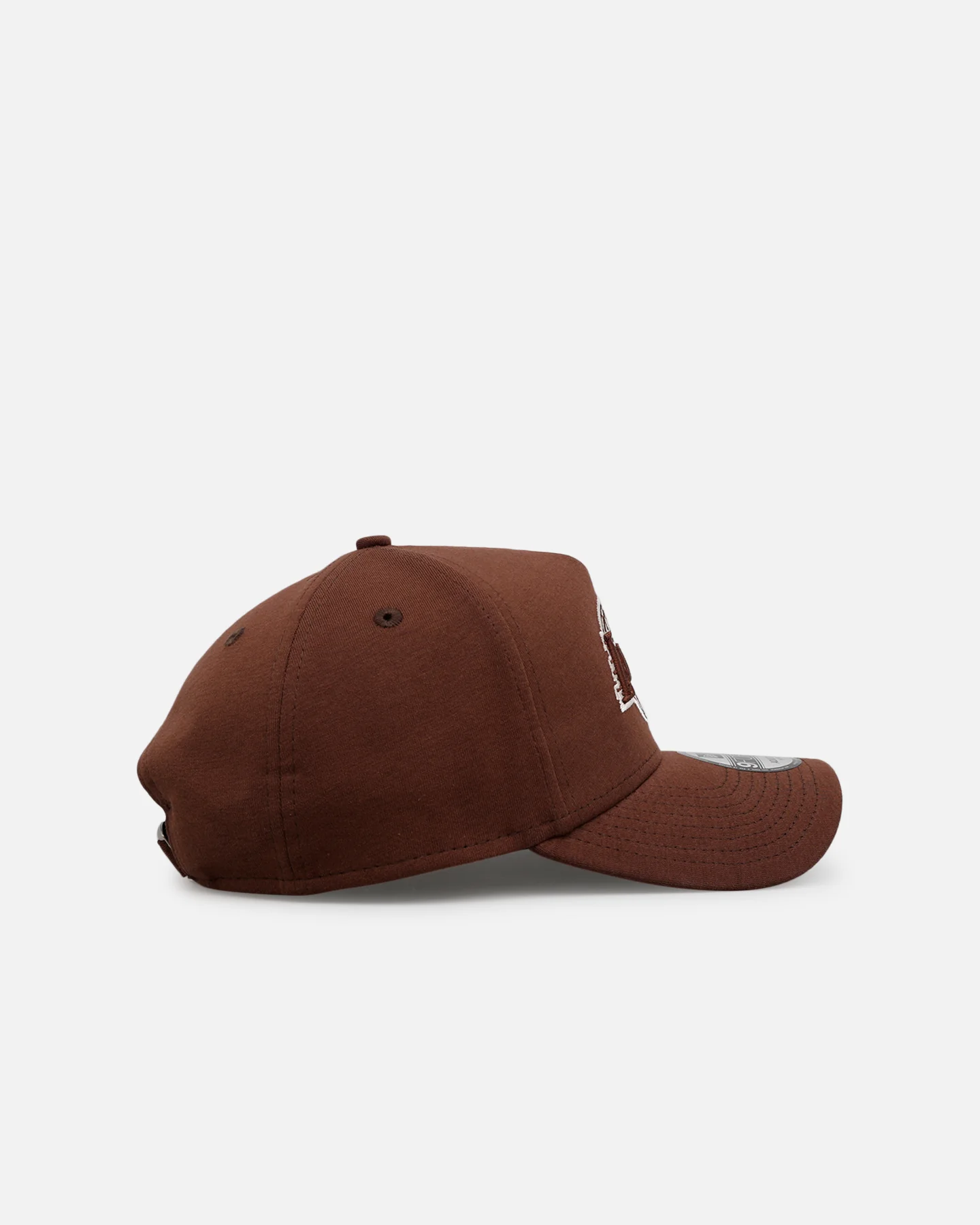 New Era Los Angeles Lakers 'Cozy 2.0' 9FORTY A-Frame Strapback Brown - Image 3