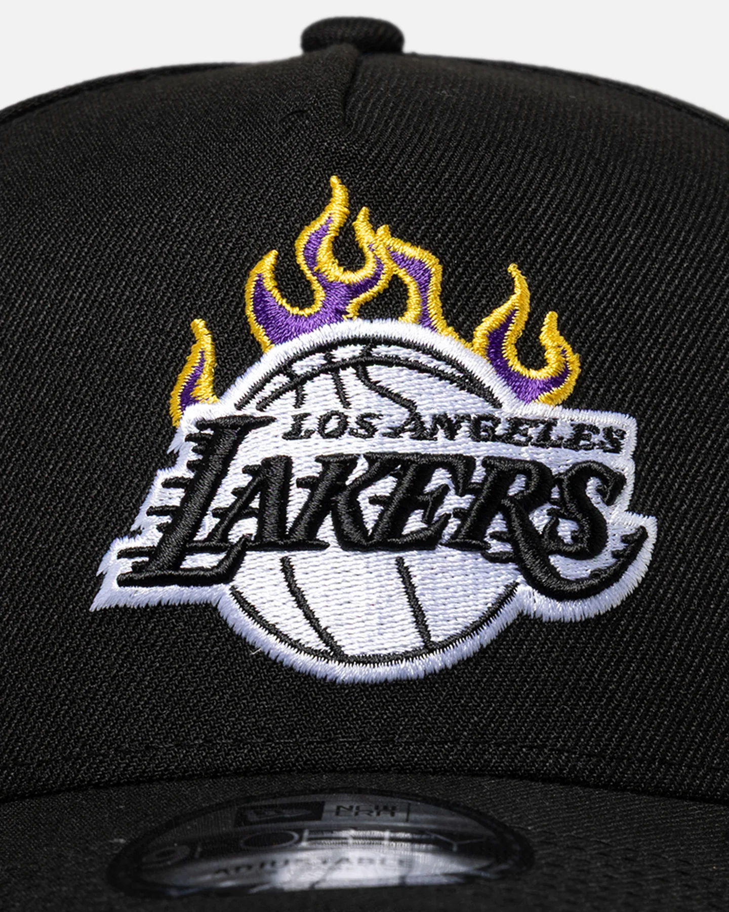 New Era Los Angeles Lakers 'Flame Logo' 9FORTY A-Frame Snapback Black - Image 5