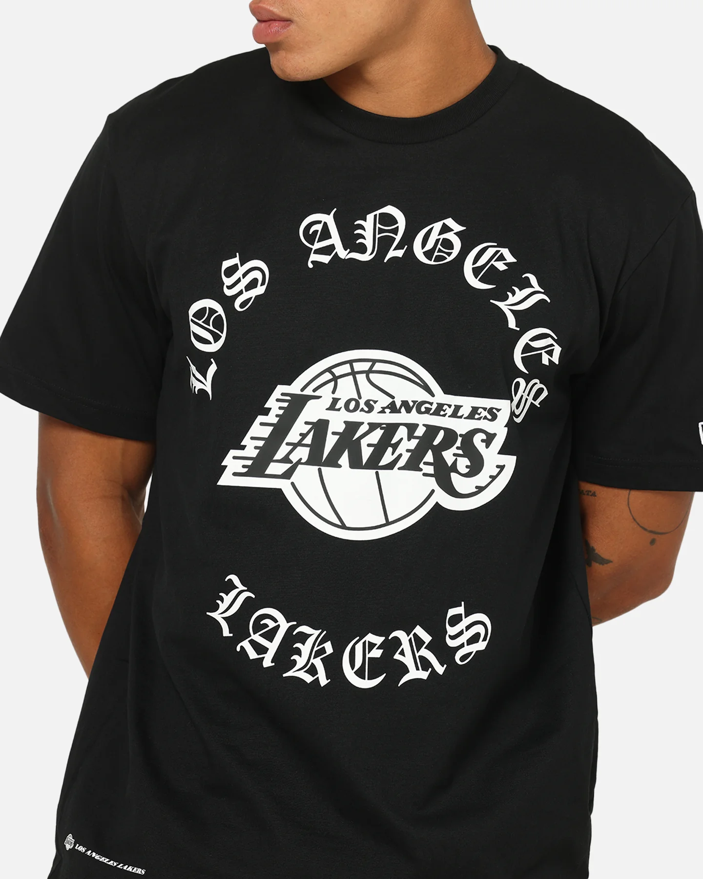 New Era Los Angeles Lakers Gothic Oversized T-Shirt Black - Image 6